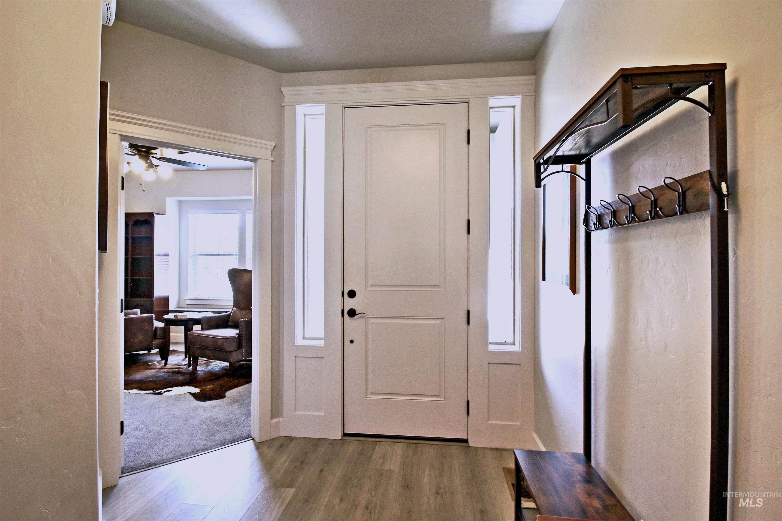 3824 W Lesina Dr., Meridian, Idaho 83646, 3 Bedrooms, 2 Bathrooms, Residential For Sale, Price $674,900, 98979246