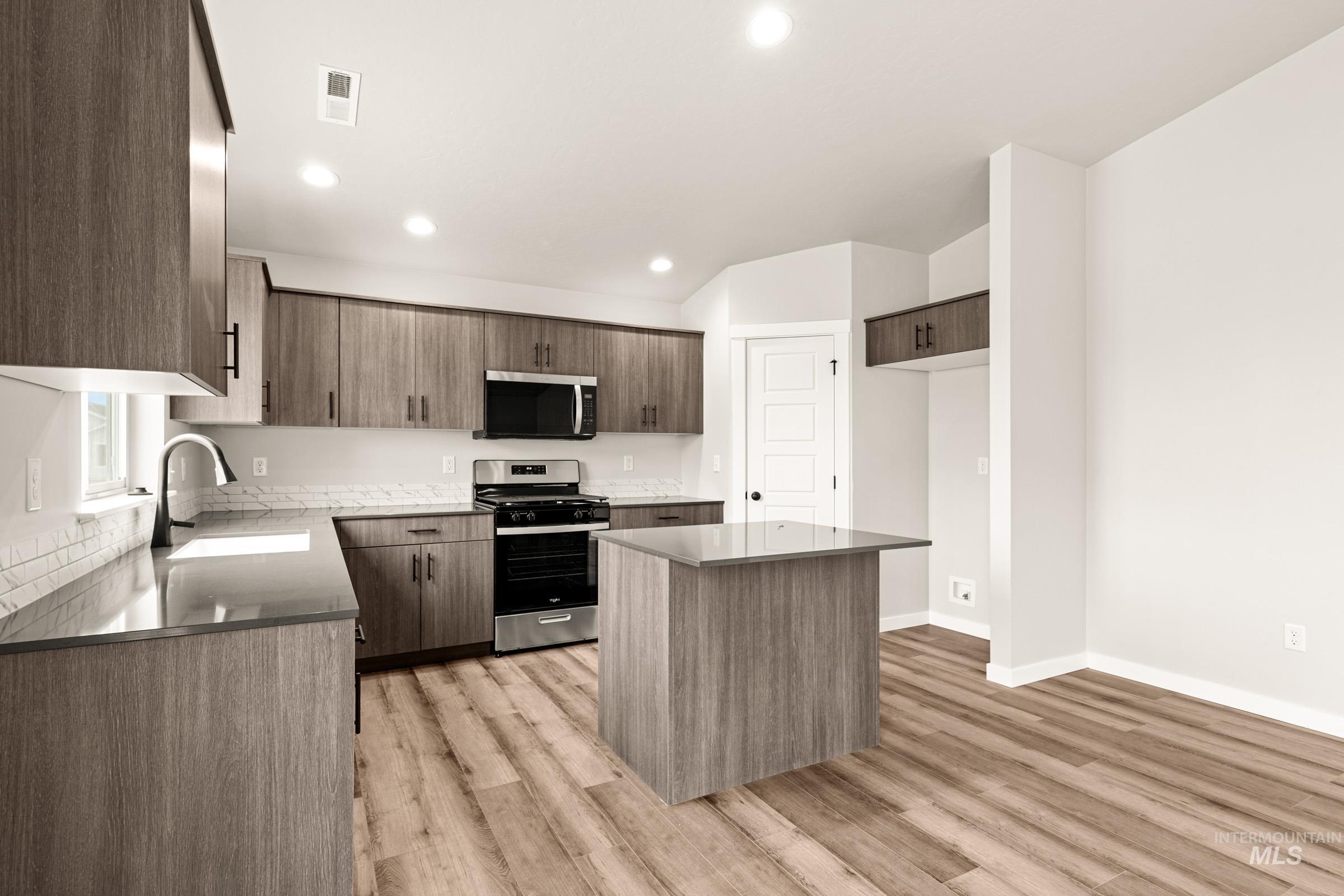 17719 N Boone Peak Ave, Nampa, Idaho 83687, 4 Bedrooms, 2 Bathrooms, Residential For Sale, Price $453,990, 98979247