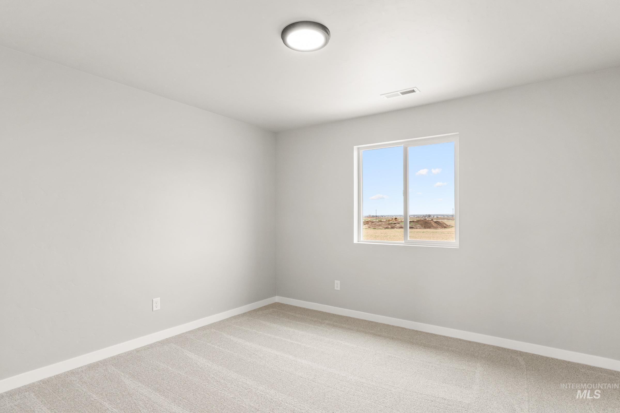 5242 E Phelps Lake Dr, Nampa, Idaho 83687, 5 Bedrooms, 2.5 Bathrooms, Residential For Sale, Price $567,990, 98979248