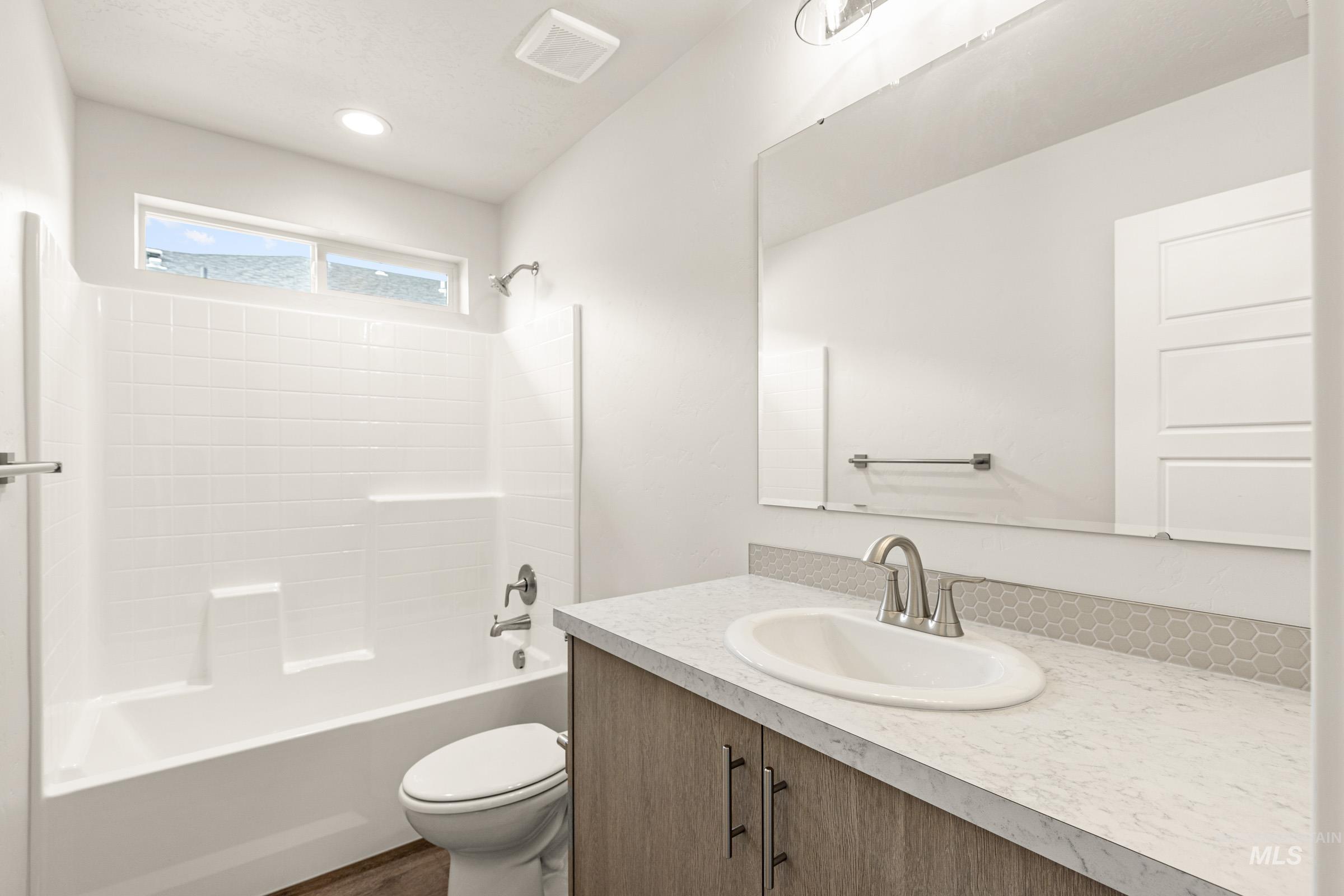 5270 E Phelps Lake Dr, Nampa, Idaho 83687, 4 Bedrooms, 2 Bathrooms, Residential For Sale, Price $449,990, 98979251