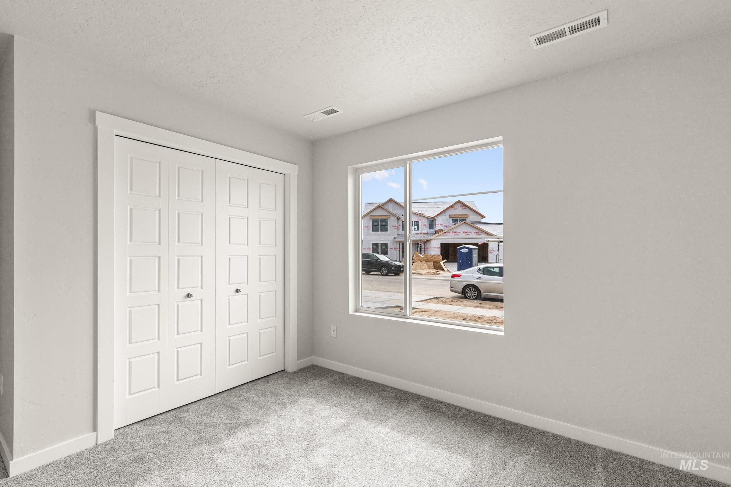 5270 E Phelps Lake Dr, Nampa, Idaho 83687, 4 Bedrooms, 2 Bathrooms, Residential For Sale, Price $449,990, 98979251