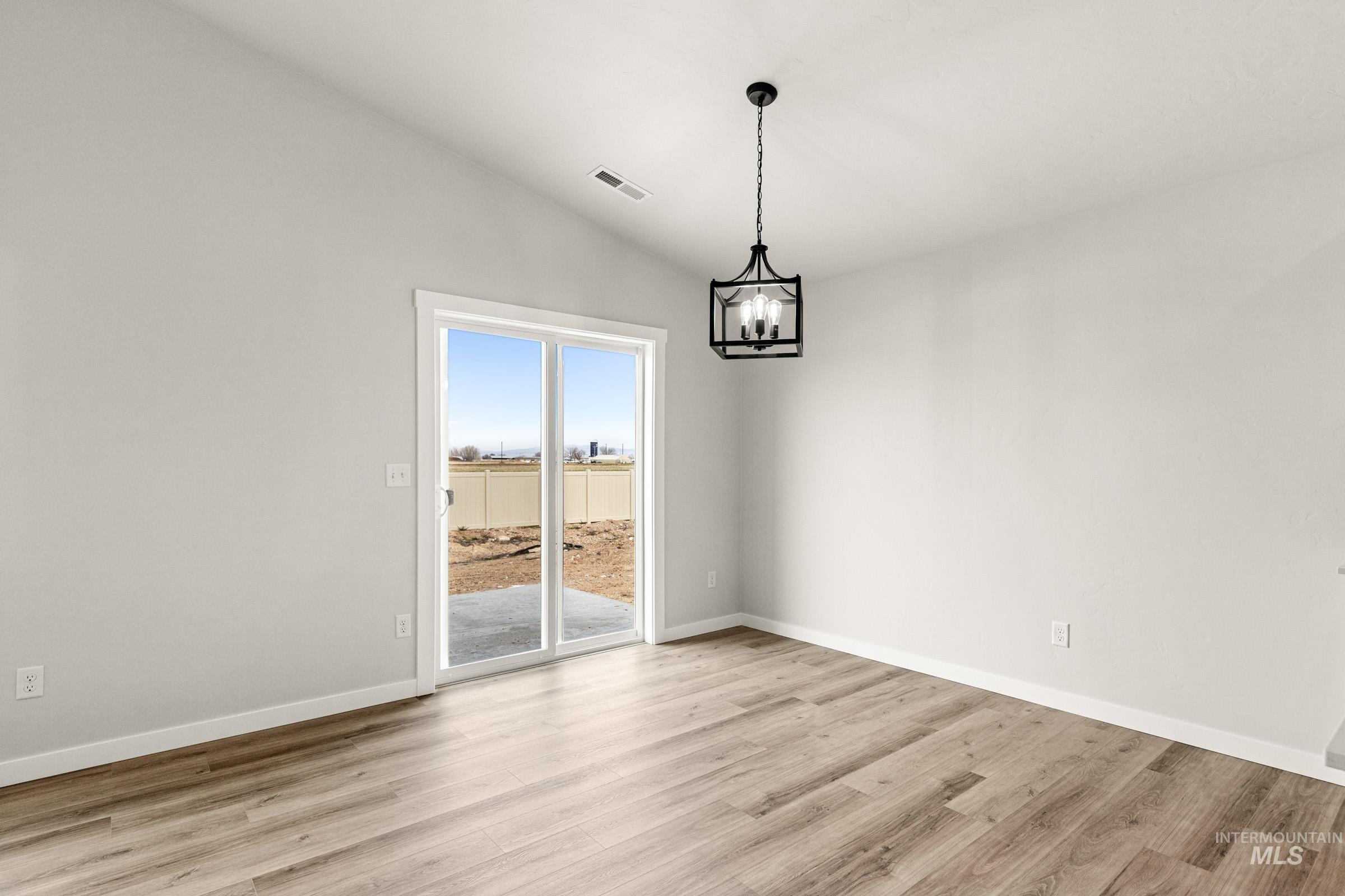 5284 E Phelps Lake Dr, Nampa, Idaho 83687, 3 Bedrooms, 2 Bathrooms, Residential For Sale, Price $416,990, 98979253