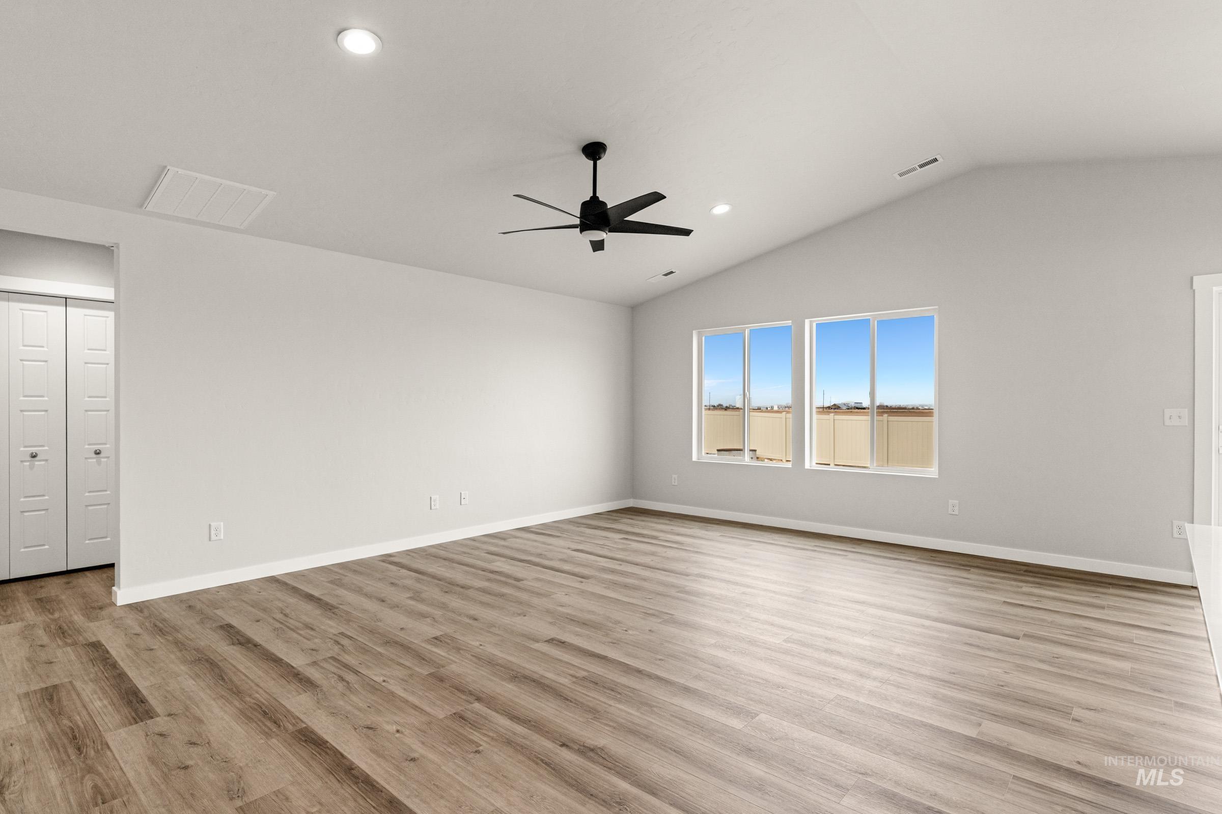 5284 E Phelps Lake Dr, Nampa, Idaho 83687, 3 Bedrooms, 2 Bathrooms, Residential For Sale, Price $416,990, 98979253