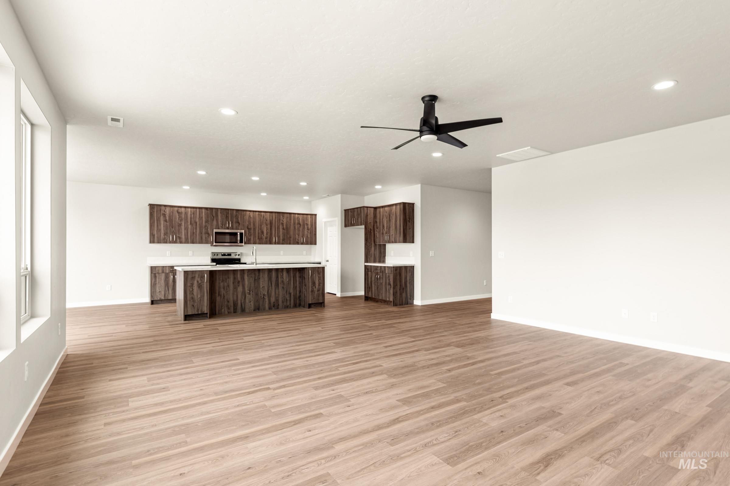 7048 E Amber Springs St, Nampa, Idaho 83687, 4 Bedrooms, 2.5 Bathrooms, Residential For Sale, Price $559,990, 98979254