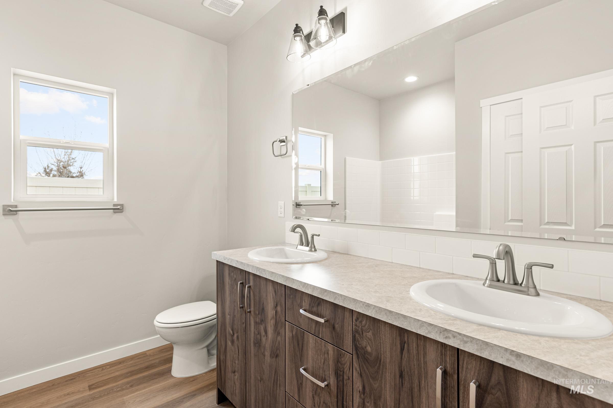 7048 E Amber Springs St, Nampa, Idaho 83687, 4 Bedrooms, 2.5 Bathrooms, Residential For Sale, Price $559,990, 98979254