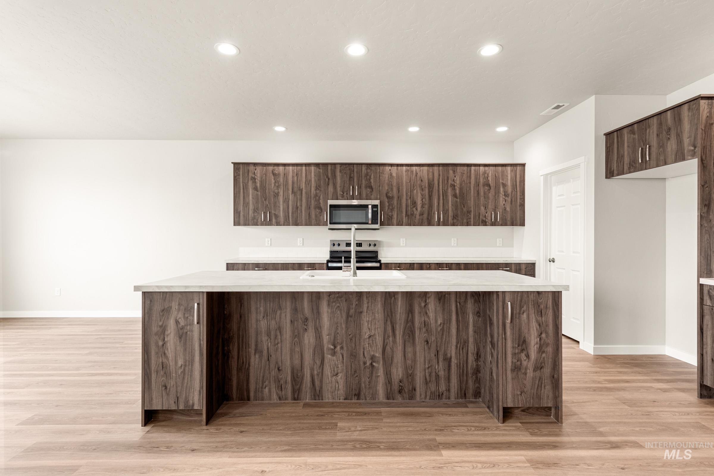 7048 E Amber Springs St, Nampa, Idaho 83687, 4 Bedrooms, 2.5 Bathrooms, Residential For Sale, Price $559,990, 98979254