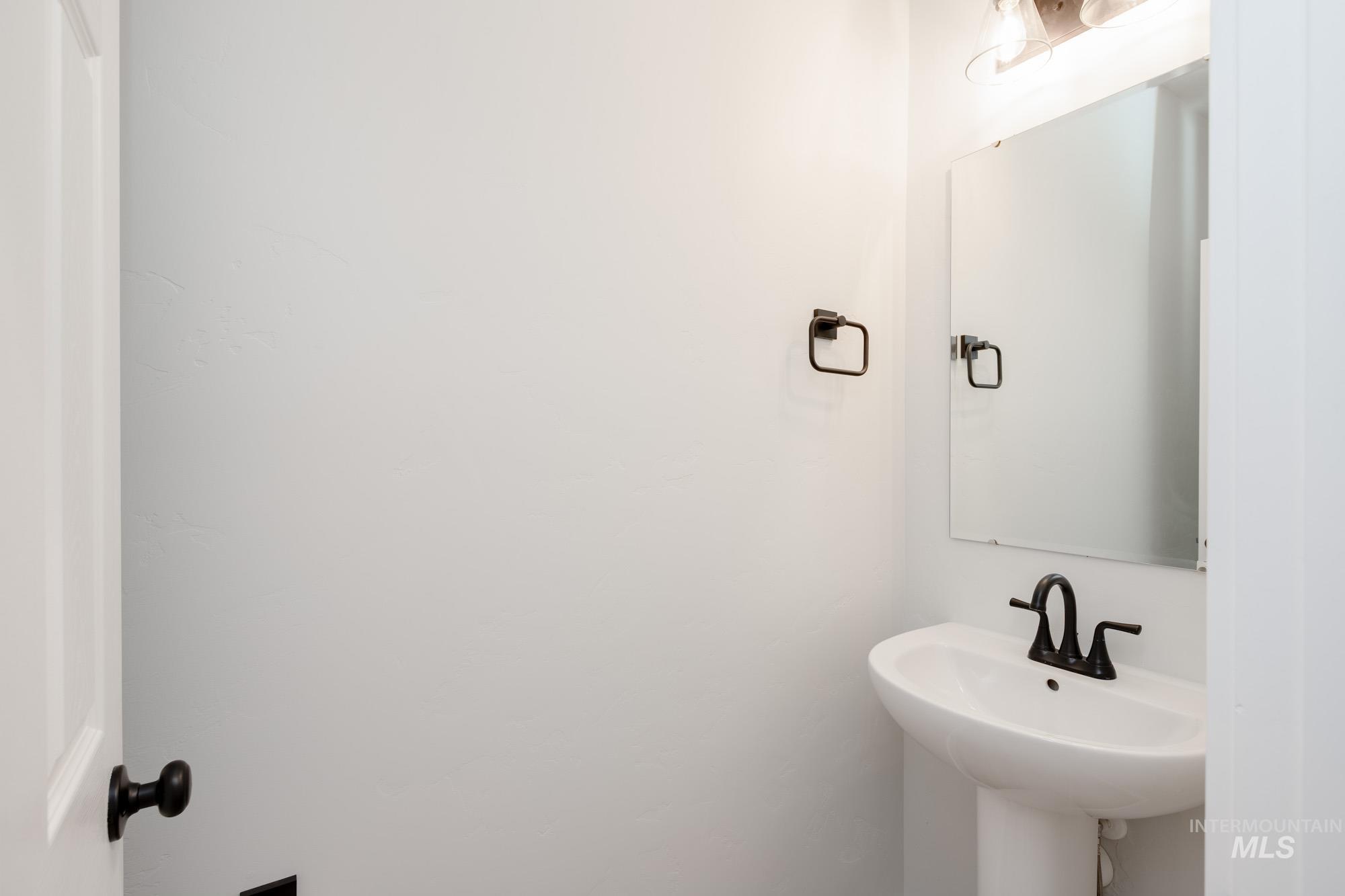 6925 S Harvest Cove Ave, Boise, Idaho 83709, 3 Bedrooms, 2.5 Bathrooms, Residential For Sale, Price $486,990, 98979255