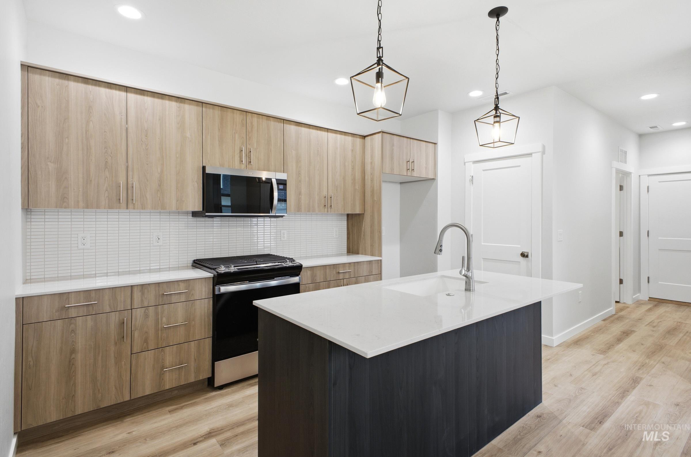 6925 S Harvest Cove Ave, Boise, Idaho 83709, 3 Bedrooms, 2.5 Bathrooms, Residential For Sale, Price $486,990,MLS 98979255