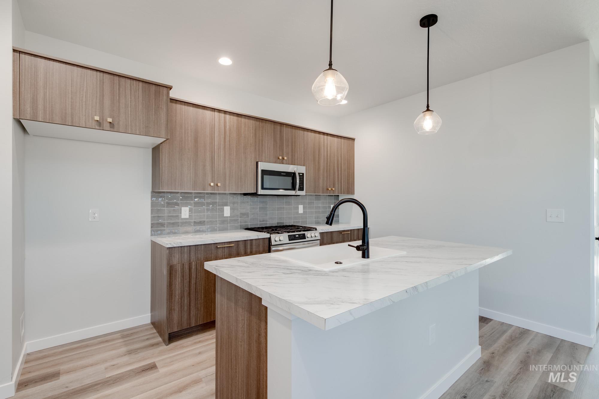 6925 S Harvest Cove Ave, Boise, Idaho 83709, 3 Bedrooms, 2.5 Bathrooms, Residential For Sale, Price $486,990, 98979255