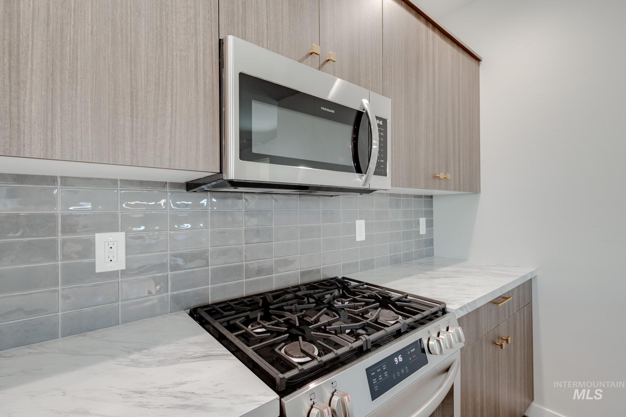 6925 S Harvest Cove Ave, Boise, Idaho 83709, 3 Bedrooms, 2.5 Bathrooms, Residential For Sale, Price $486,990, 98979255