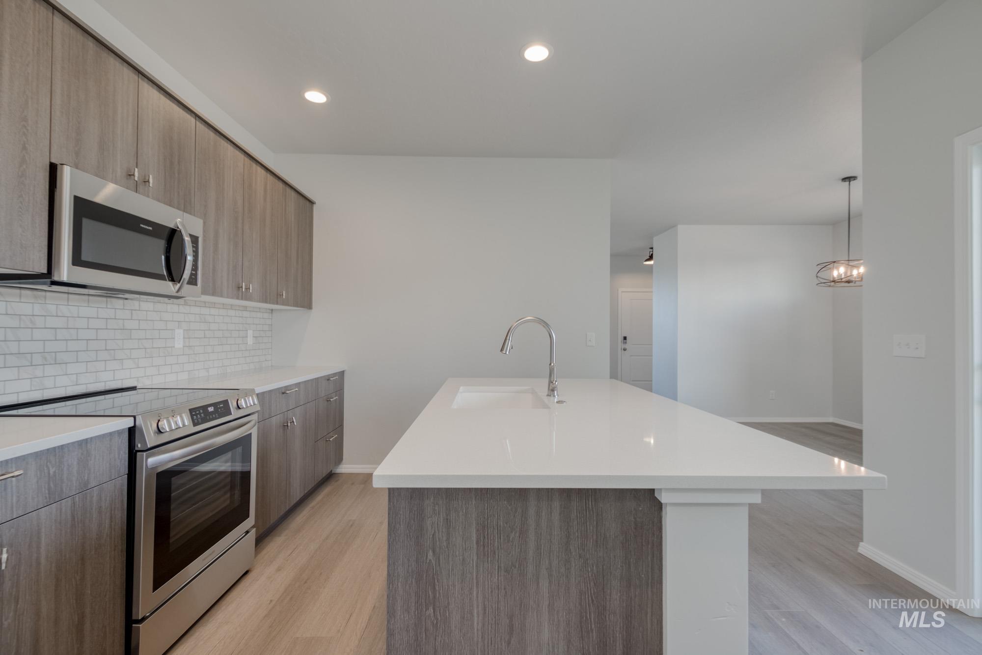 6939 W Harvest Cove Ave, Boise, Idaho 83709, 3 Bedrooms, 2.5 Bathrooms, Residential For Sale, Price $454,990, 98979256