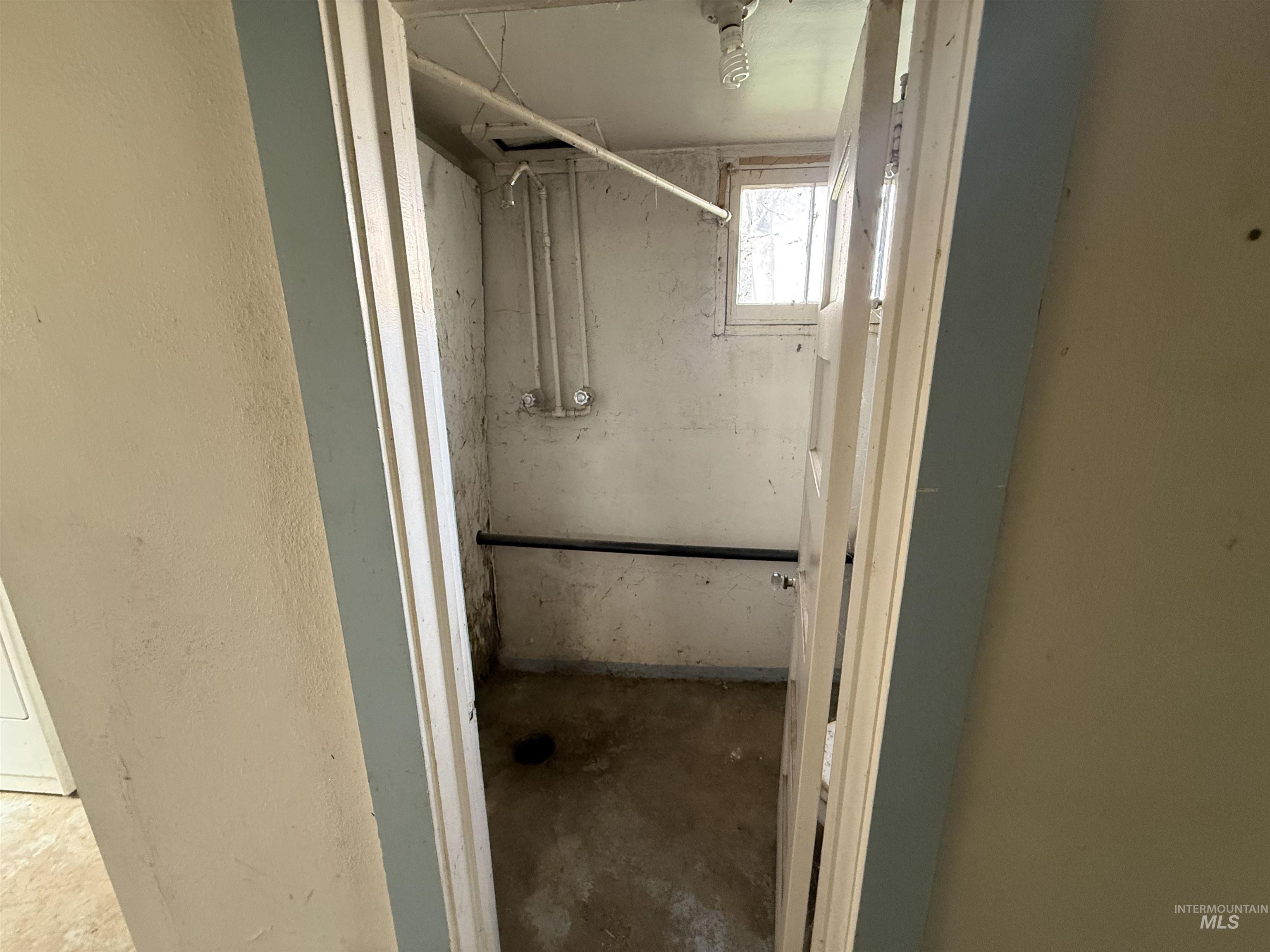 319 20th Ave South, Nampa, Idaho 83651, 3 Bedrooms, 2 Bathrooms, Residential For Sale, Price $179,900,MLS 98979257