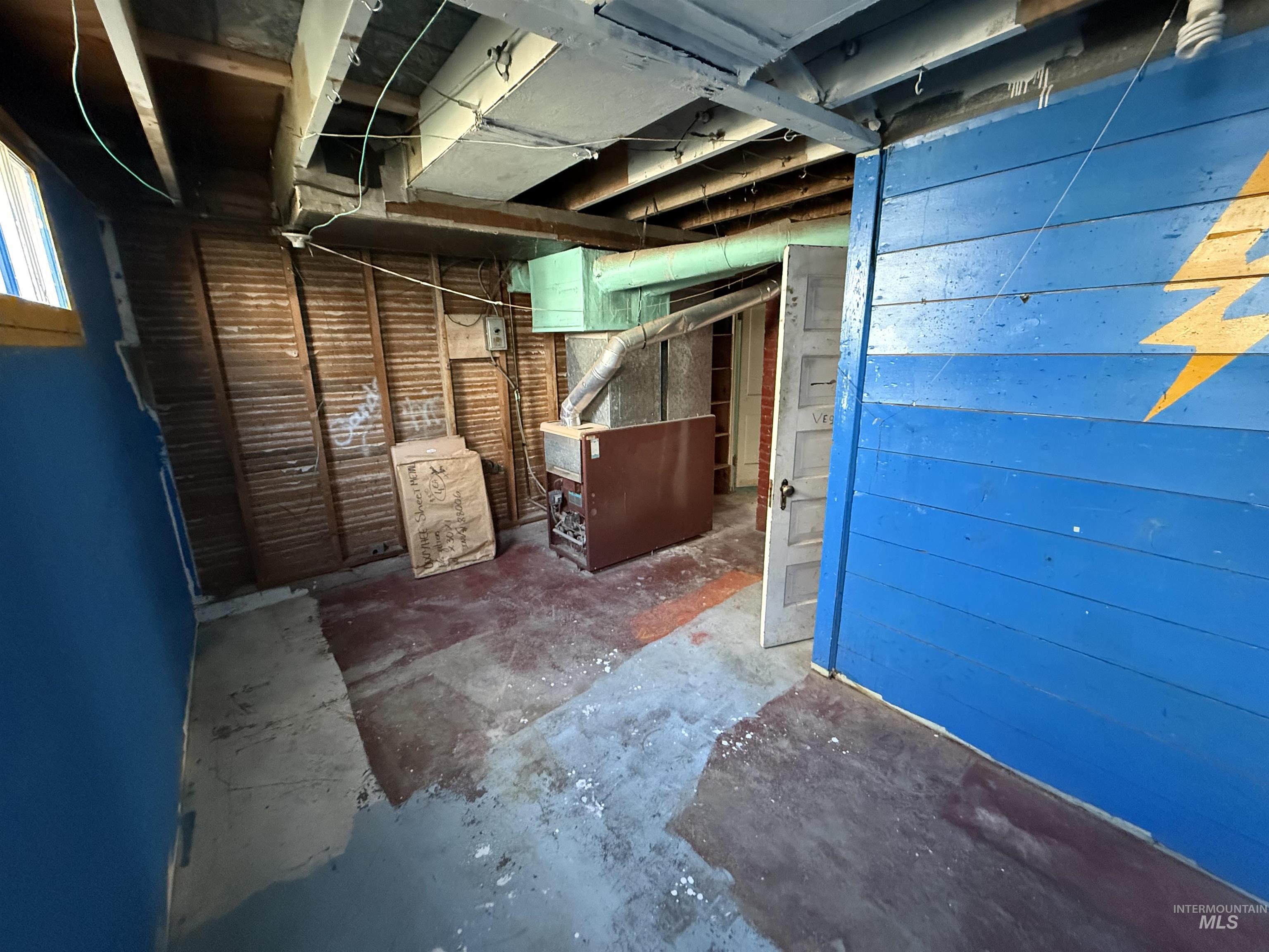 319 20th Ave South, Nampa, Idaho 83651, 3 Bedrooms, 2 Bathrooms, Residential For Sale, Price $179,900,MLS 98979257