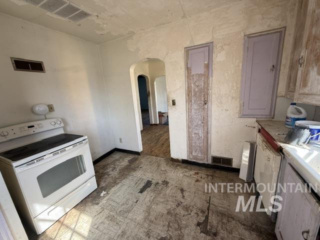 319 20th Ave South, Nampa, Idaho 83651, 3 Bedrooms, 2 Bathrooms, Residential For Sale, Price $179,900,MLS 98979257