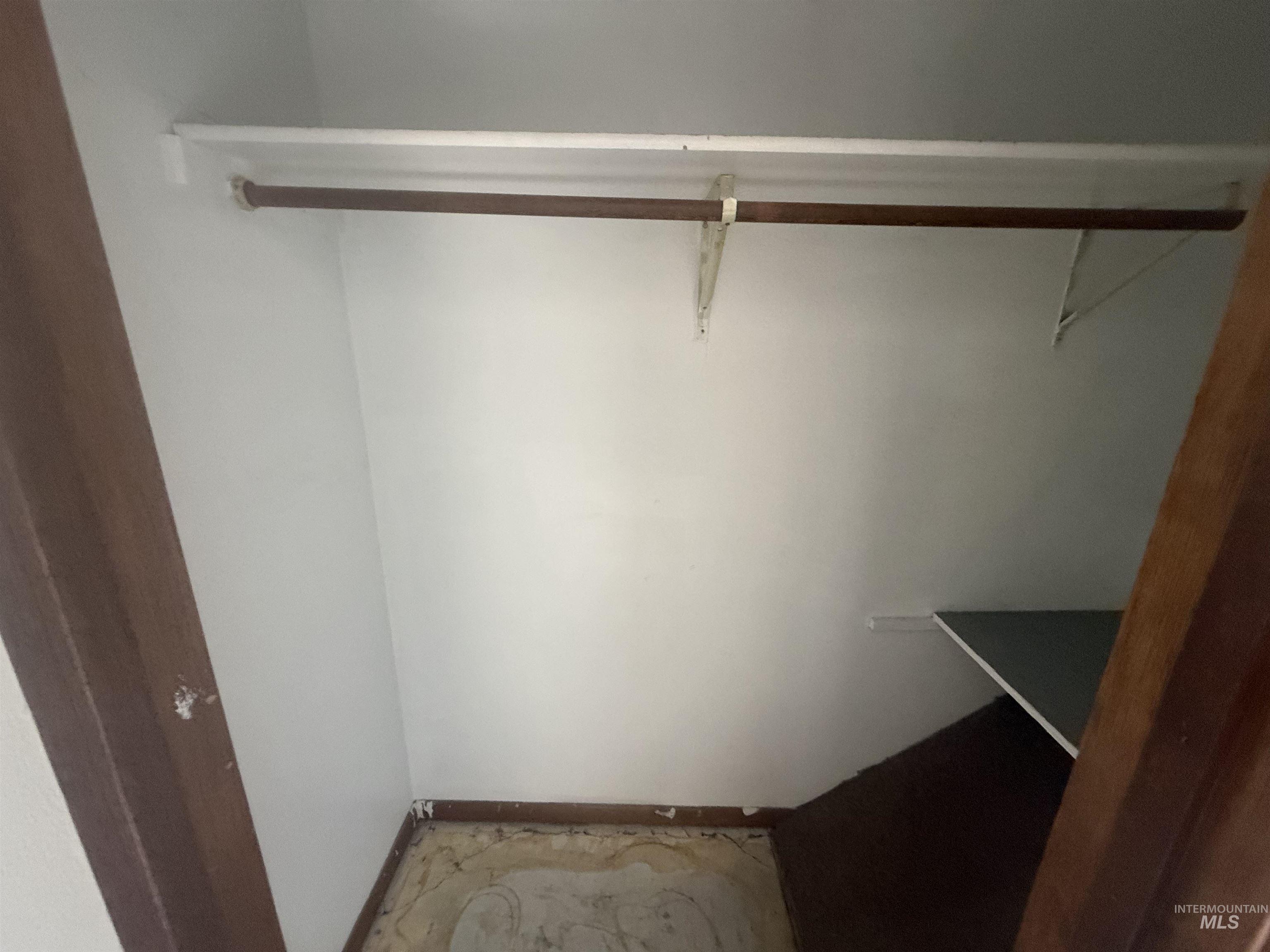 411 15th Ave South, Nampa, Idaho 83651, 2 Bedrooms, 1.5 Bathrooms, Residential For Sale, Price $99,900,MLS 98979258