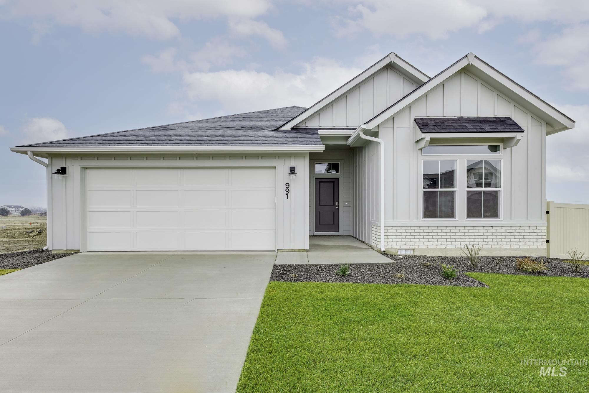 2181 S Border Way, Meridian, Idaho 83642, 4 Bedrooms, 2 Bathrooms, Residential For Sale, Price $529,990, 98979259