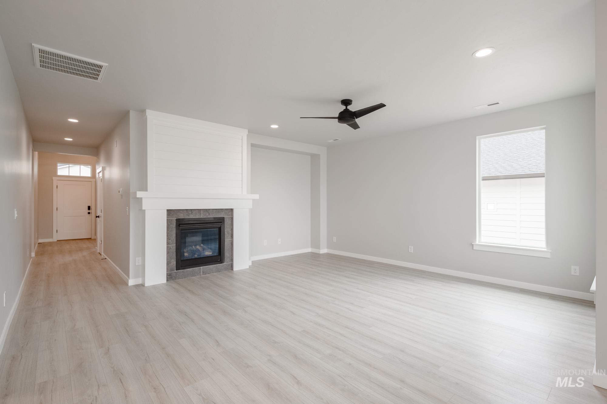 2181 S Border Way, Meridian, Idaho 83642, 4 Bedrooms, 2 Bathrooms, Residential For Sale, Price $529,990, 98979259