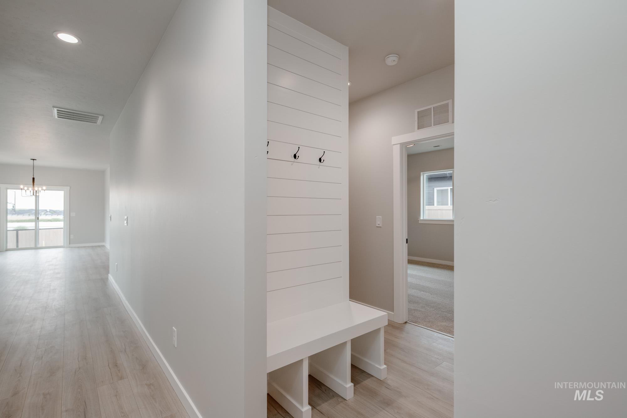 2181 S Border Way, Meridian, Idaho 83642, 4 Bedrooms, 2 Bathrooms, Residential For Sale, Price $529,990, 98979259