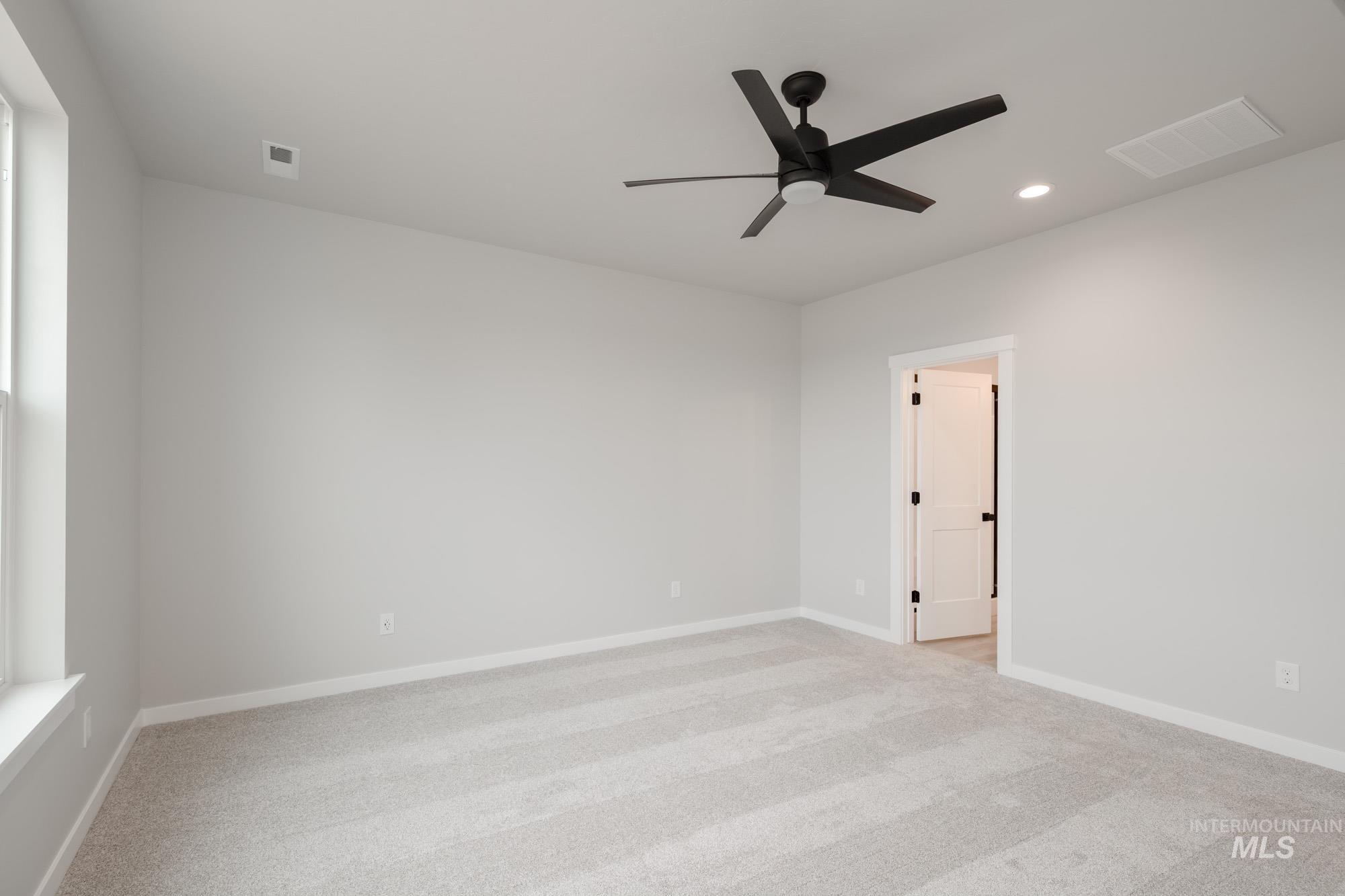 2181 S Border Way, Meridian, Idaho 83642, 4 Bedrooms, 2 Bathrooms, Residential For Sale, Price $529,990, 98979259