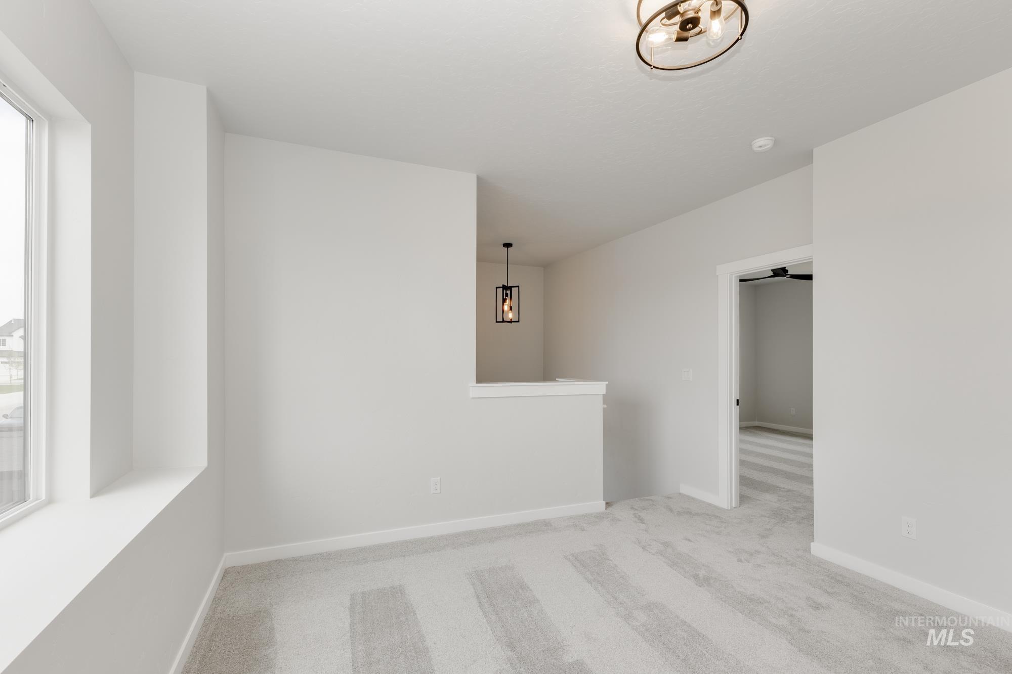 2167 S Border Way, Meridian, Idaho 83642, 4 Bedrooms, 2.5 Bathrooms, Residential For Sale, Price $499,990, 98979260