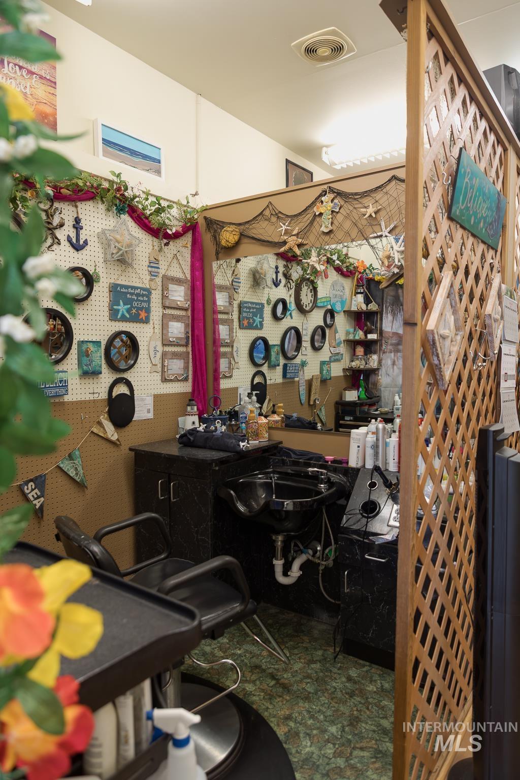 140 S Oregon State, Ontario, Oregon 97914, Business/Commercial For Sale, Price $50,000, 98979263