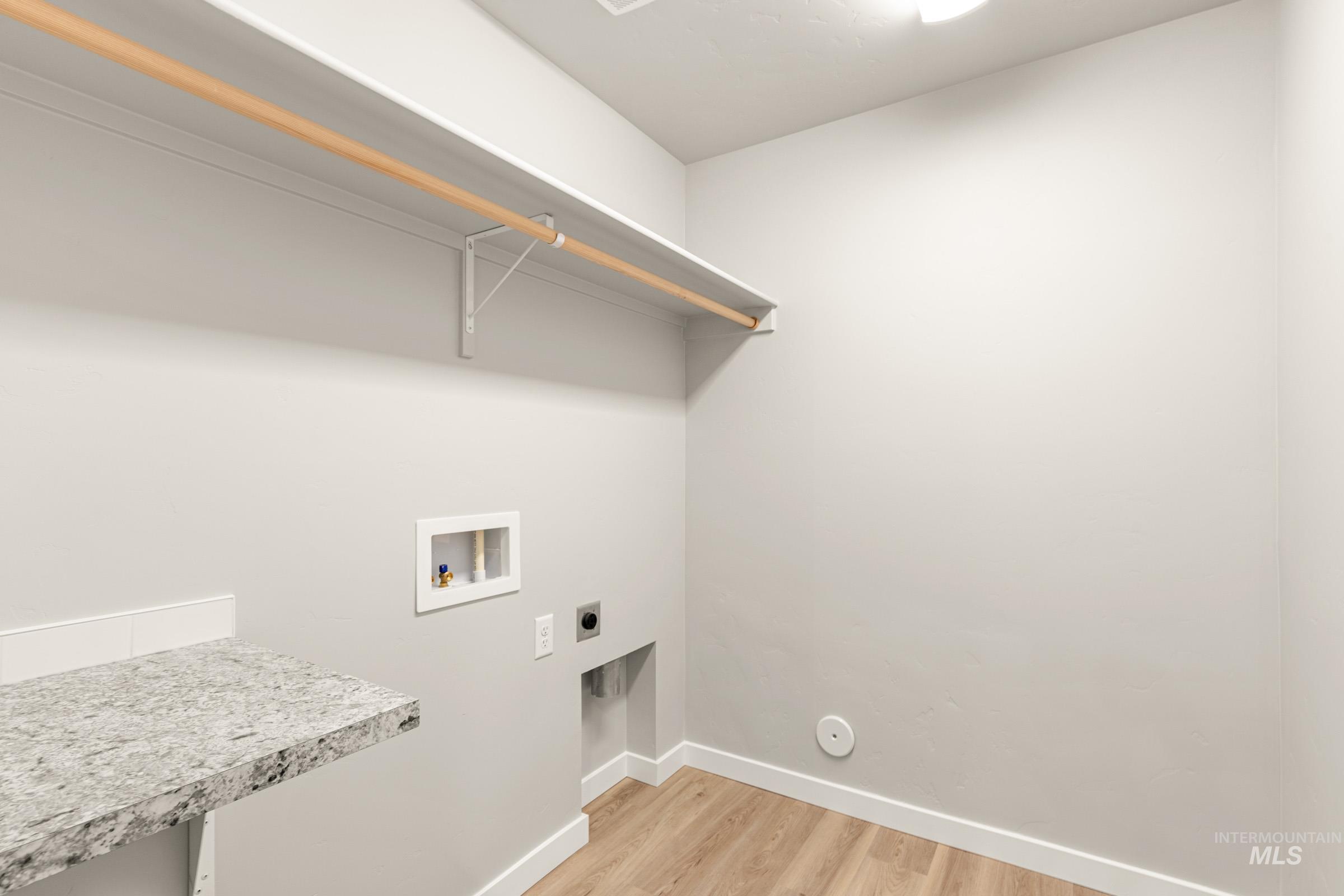 13686 Inman Ct, Caldwell, Idaho 83607, 5 Bedrooms, 2.5 Bathrooms, Residential For Sale, Price $484,990, 98979264