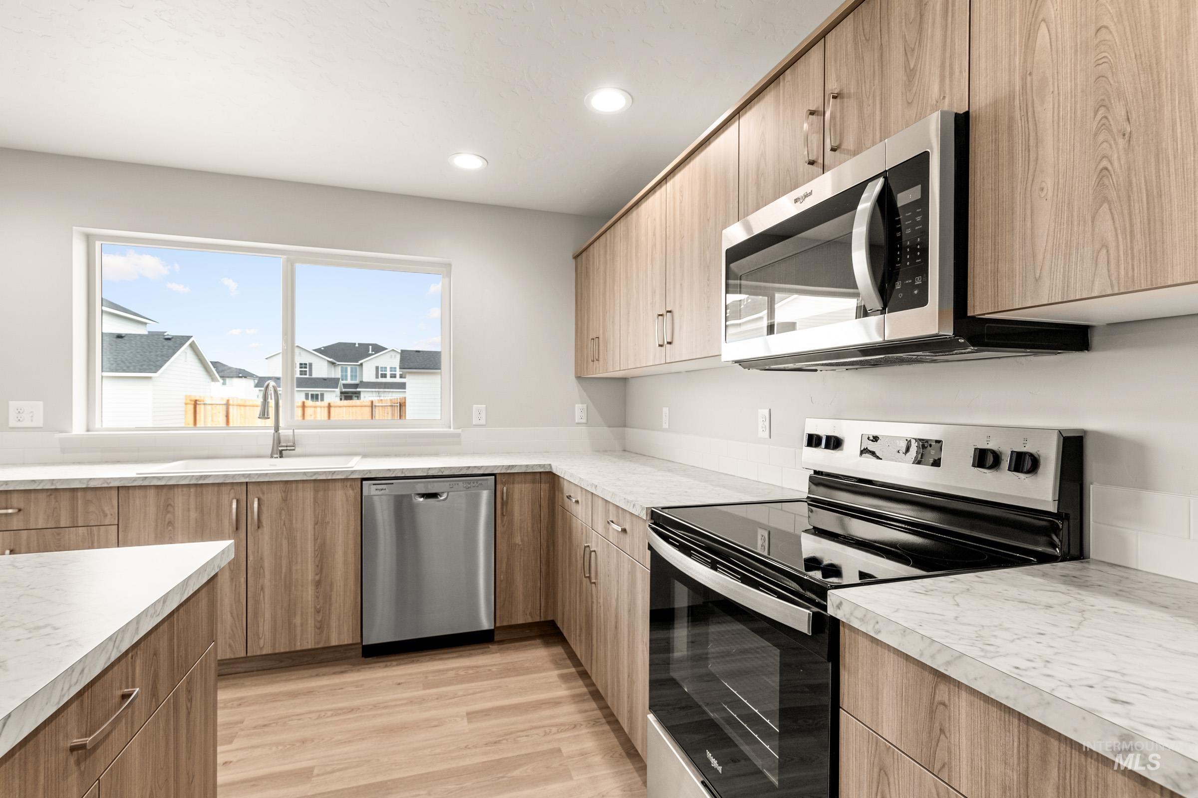 13686 Inman Ct, Caldwell, Idaho 83607, 5 Bedrooms, 2.5 Bathrooms, Residential For Sale, Price $484,990, 98979264