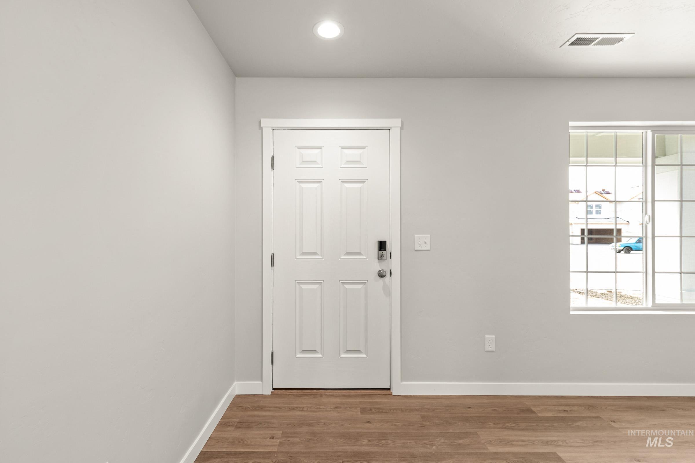 13704 Redway Ct, Caldwell, Idaho 83607, 5 Bedrooms, 3 Bathrooms, Residential For Sale, Price $474,990, 98979265