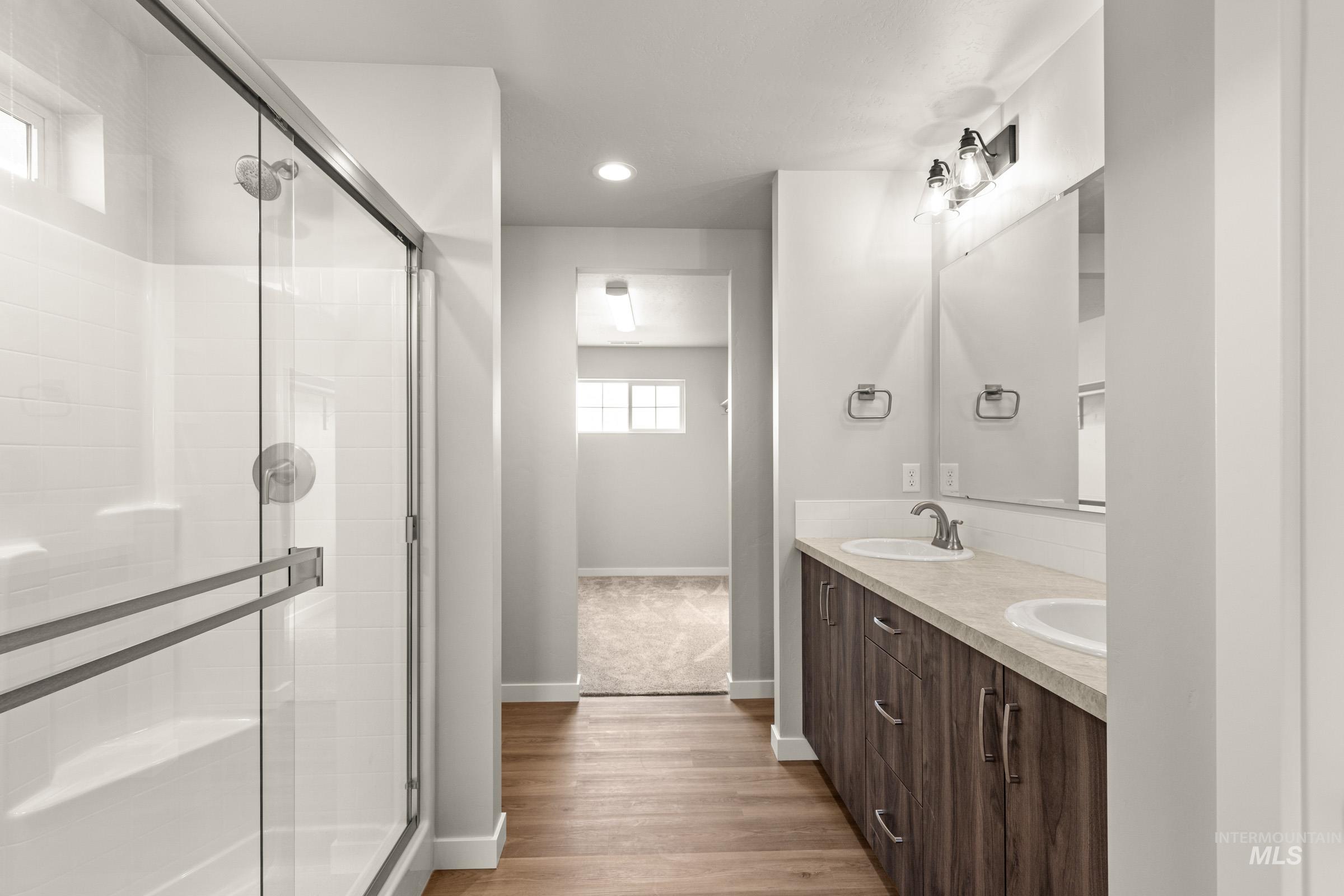 13704 Redway Ct, Caldwell, Idaho 83607, 5 Bedrooms, 3 Bathrooms, Residential For Sale, Price $474,990, 98979265