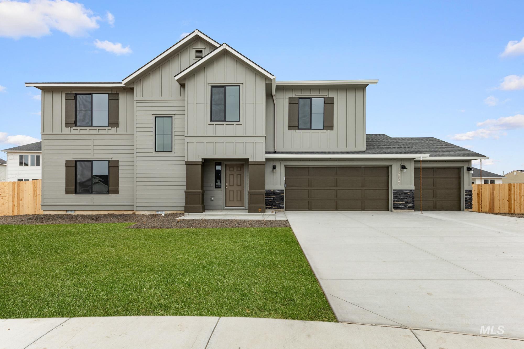 13716 Redway Ct, Caldwell, Idaho 83607, 3 Bedrooms, 2.5 Bathrooms, Residential For Sale, Price $429,990, 98979266