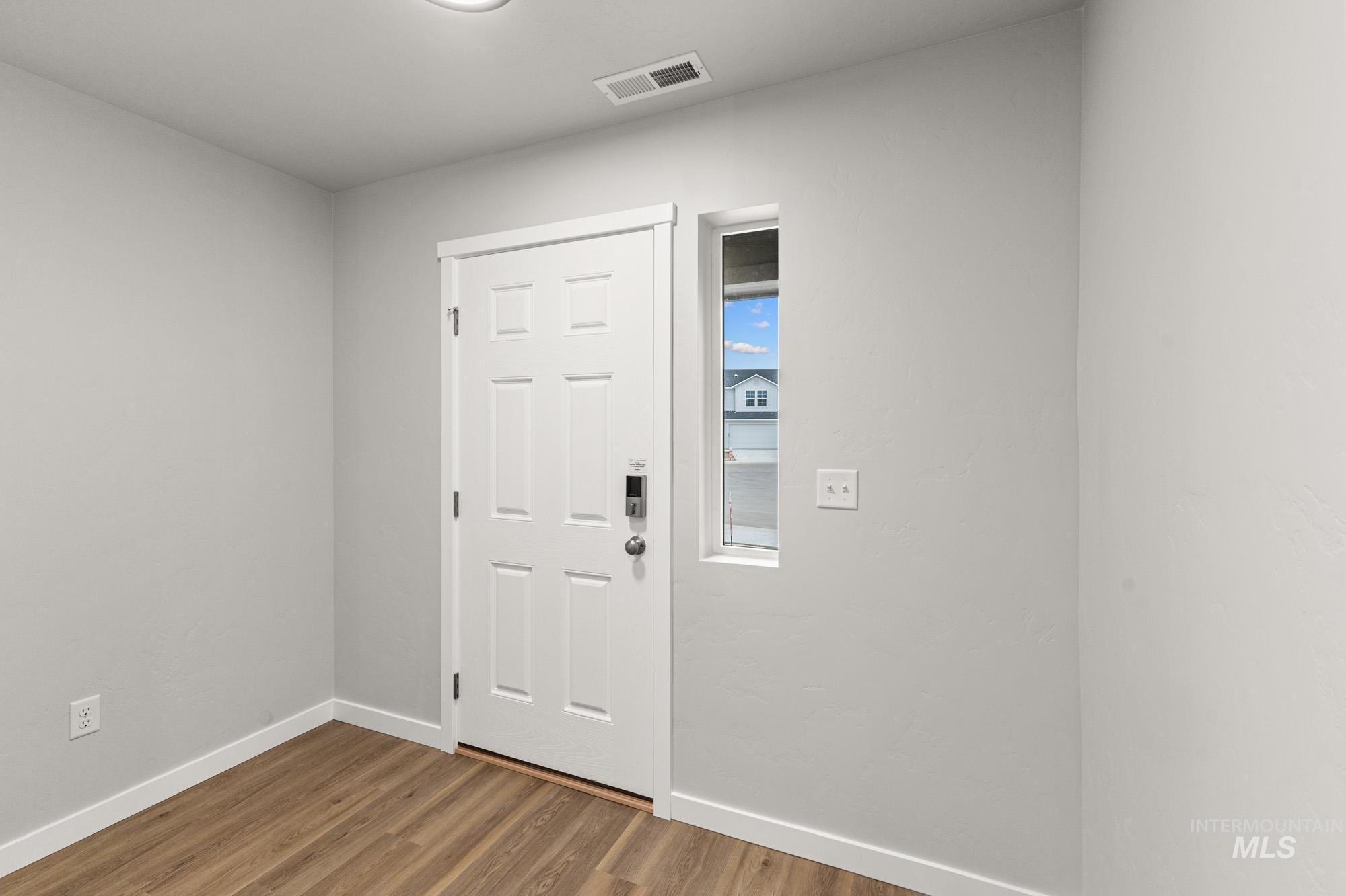 13716 Redway Ct, Caldwell, Idaho 83607, 3 Bedrooms, 2.5 Bathrooms, Residential For Sale, Price $429,990, 98979266