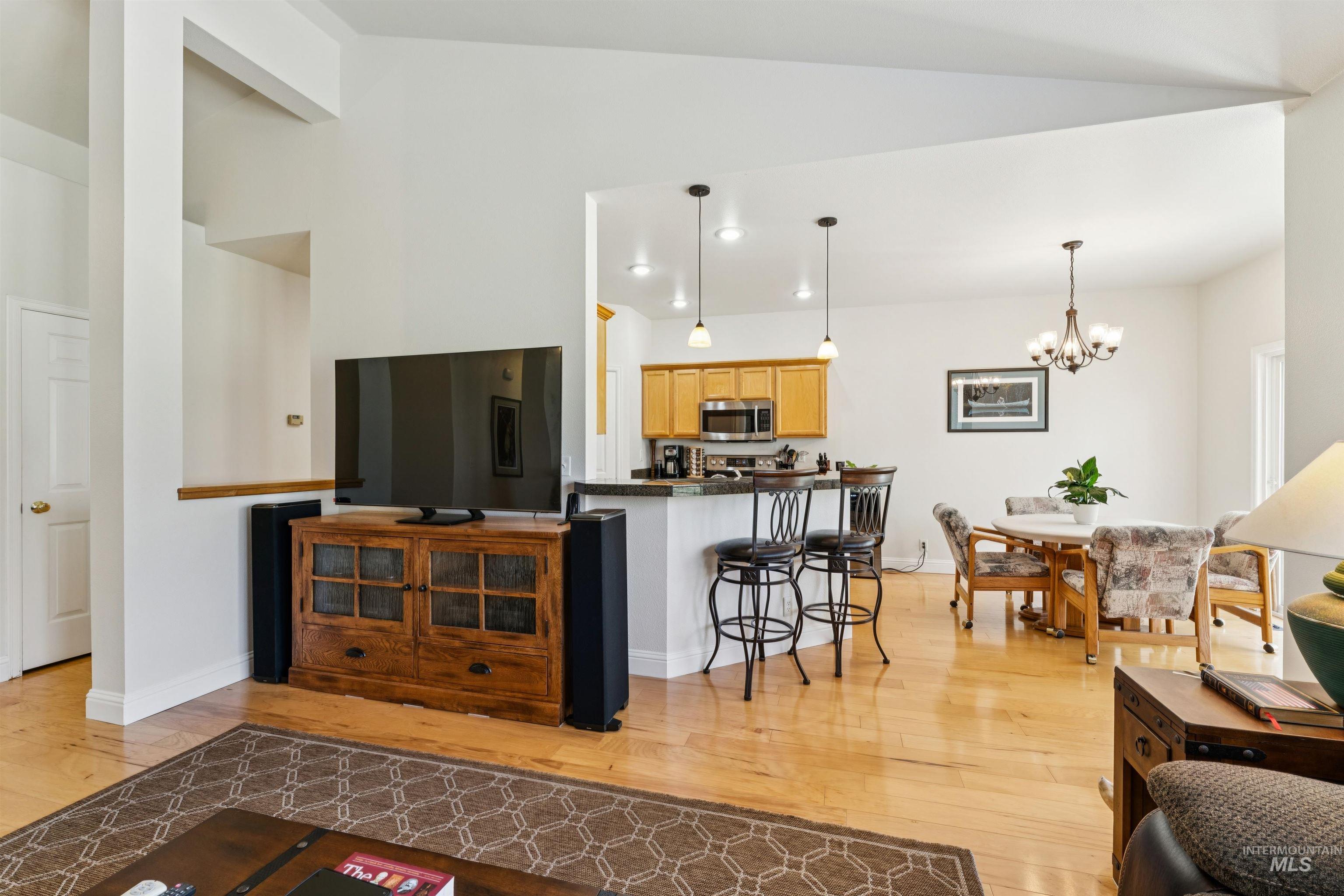 13713 W Elmspring St, Boise, Idaho 83713-1391, 3 Bedrooms, 2 Bathrooms, Residential For Sale, Price $518,000,MLS 98979269