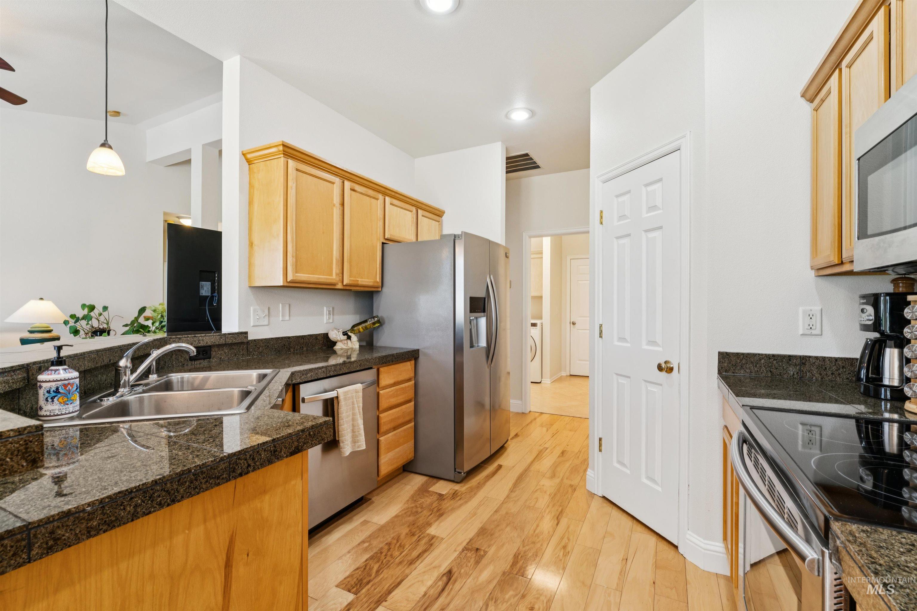 13713 W Elmspring St, Boise, Idaho 83713-1391, 3 Bedrooms, 2 Bathrooms, Residential For Sale, Price $518,000,MLS 98979269