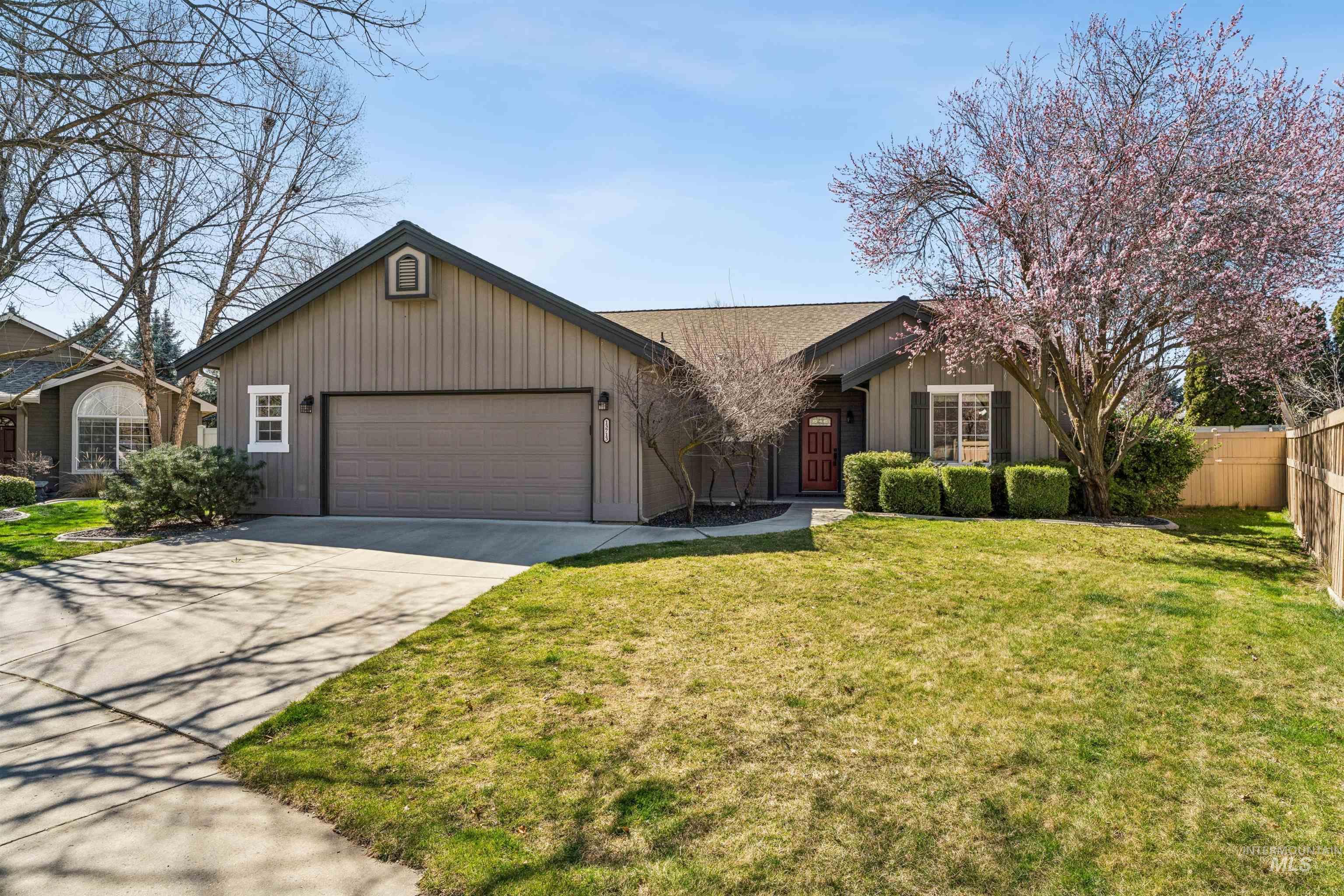 13713 W Elmspring St, Boise, Idaho 83713-1391, 3 Bedrooms, 2 Bathrooms, Residential For Sale, Price $518,000,MLS 98979269