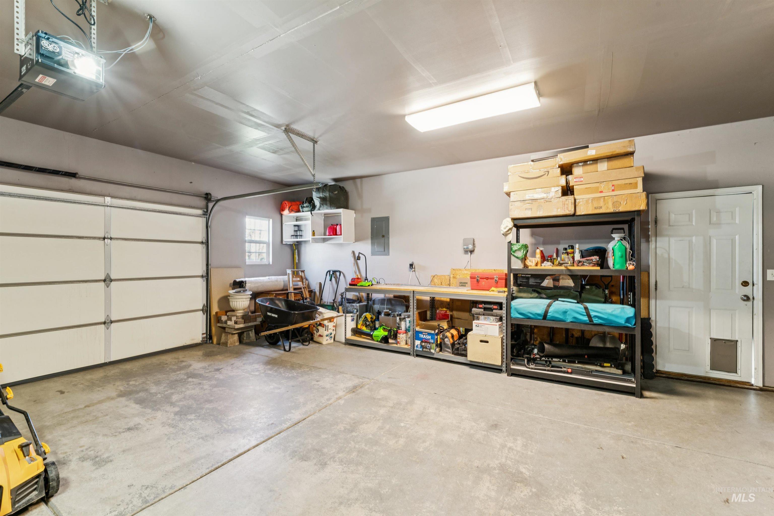 13713 W Elmspring St, Boise, Idaho 83713-1391, 3 Bedrooms, 2 Bathrooms, Residential For Sale, Price $518,000,MLS 98979269