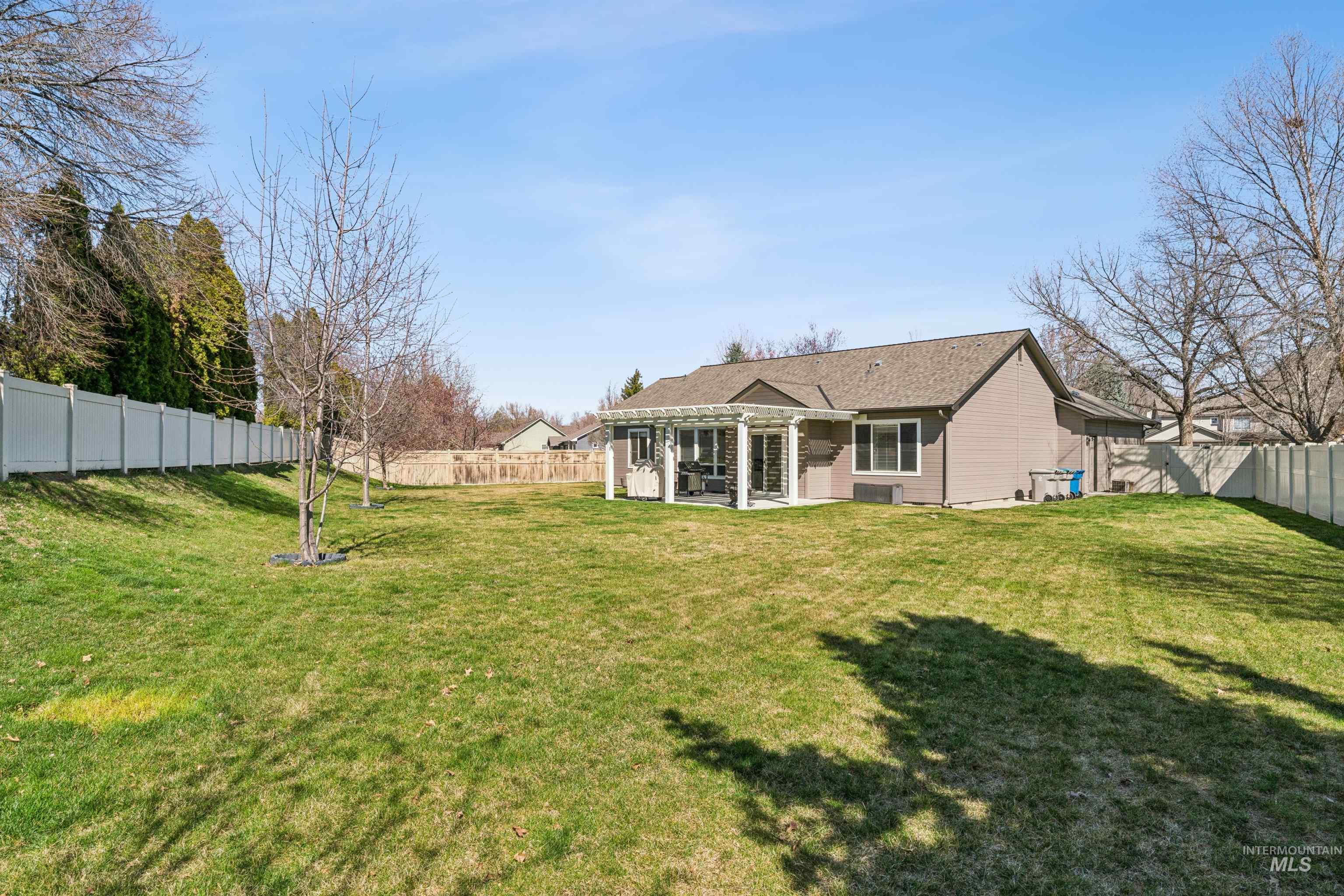 13713 W Elmspring St, Boise, Idaho 83713-1391, 3 Bedrooms, 2 Bathrooms, Residential For Sale, Price $518,000,MLS 98979269