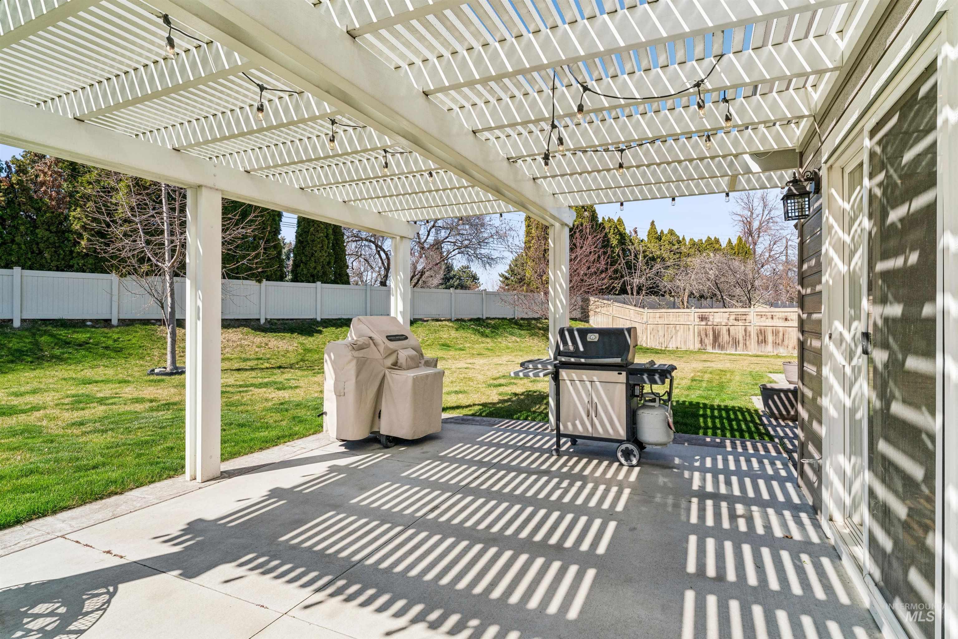 13713 W Elmspring St, Boise, Idaho 83713-1391, 3 Bedrooms, 2 Bathrooms, Residential For Sale, Price $518,000,MLS 98979269