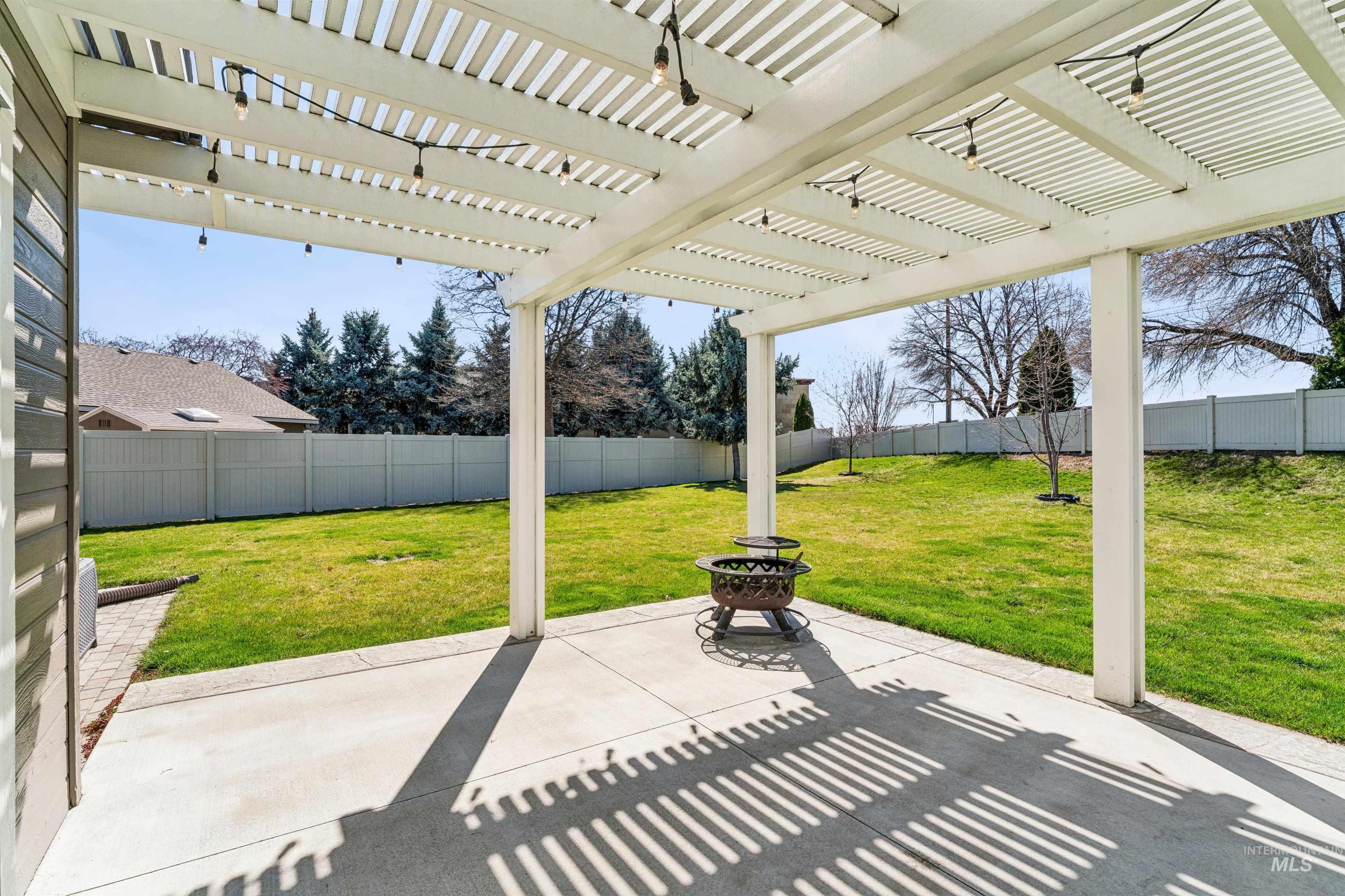 13713 W Elmspring St, Boise, Idaho 83713-1391, 3 Bedrooms, 2 Bathrooms, Residential For Sale, Price $518,000,MLS 98979269
