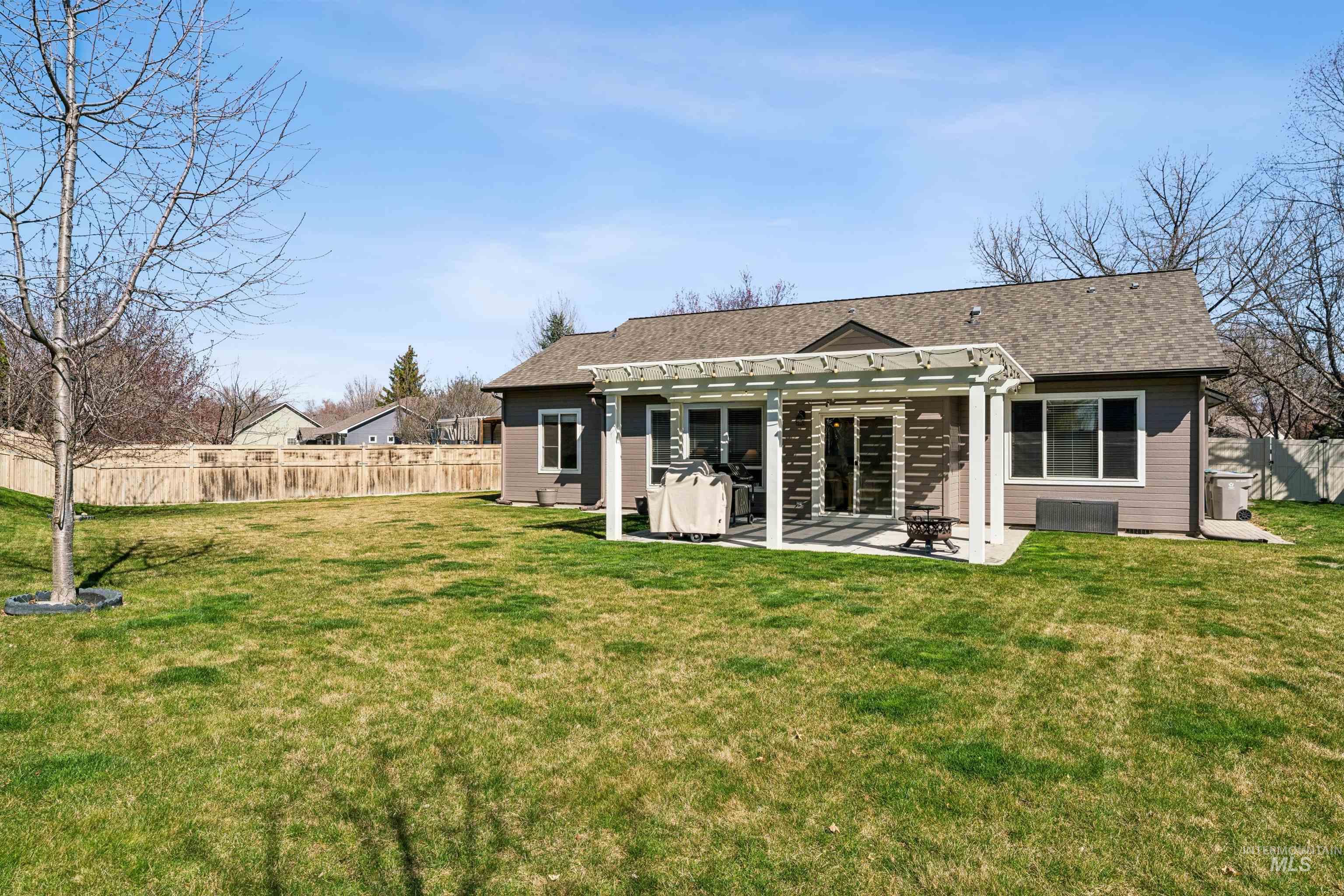 13713 W Elmspring St, Boise, Idaho 83713-1391, 3 Bedrooms, 2 Bathrooms, Residential For Sale, Price $518,000,MLS 98979269