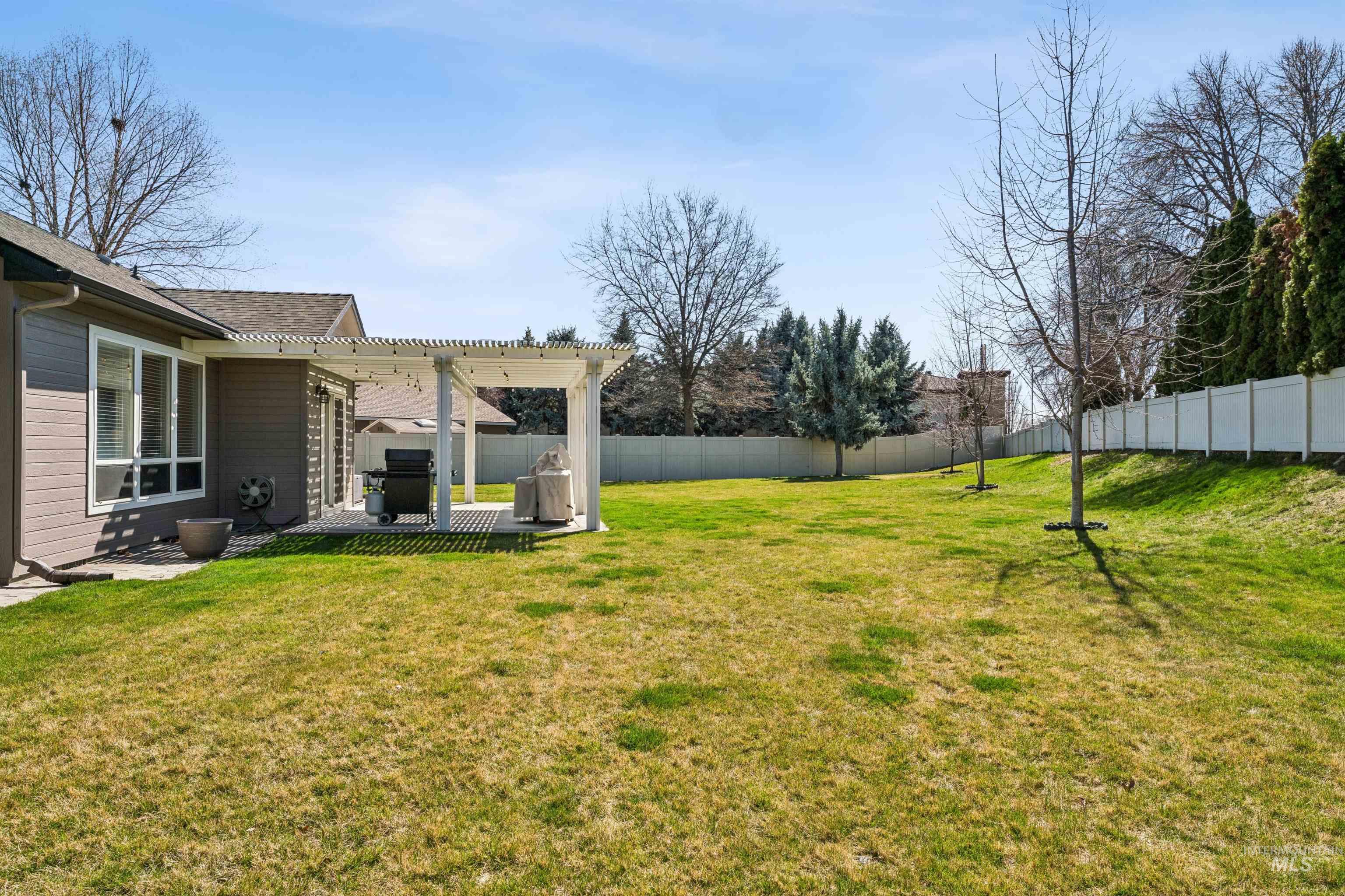 13713 W Elmspring St, Boise, Idaho 83713-1391, 3 Bedrooms, 2 Bathrooms, Residential For Sale, Price $518,000,MLS 98979269