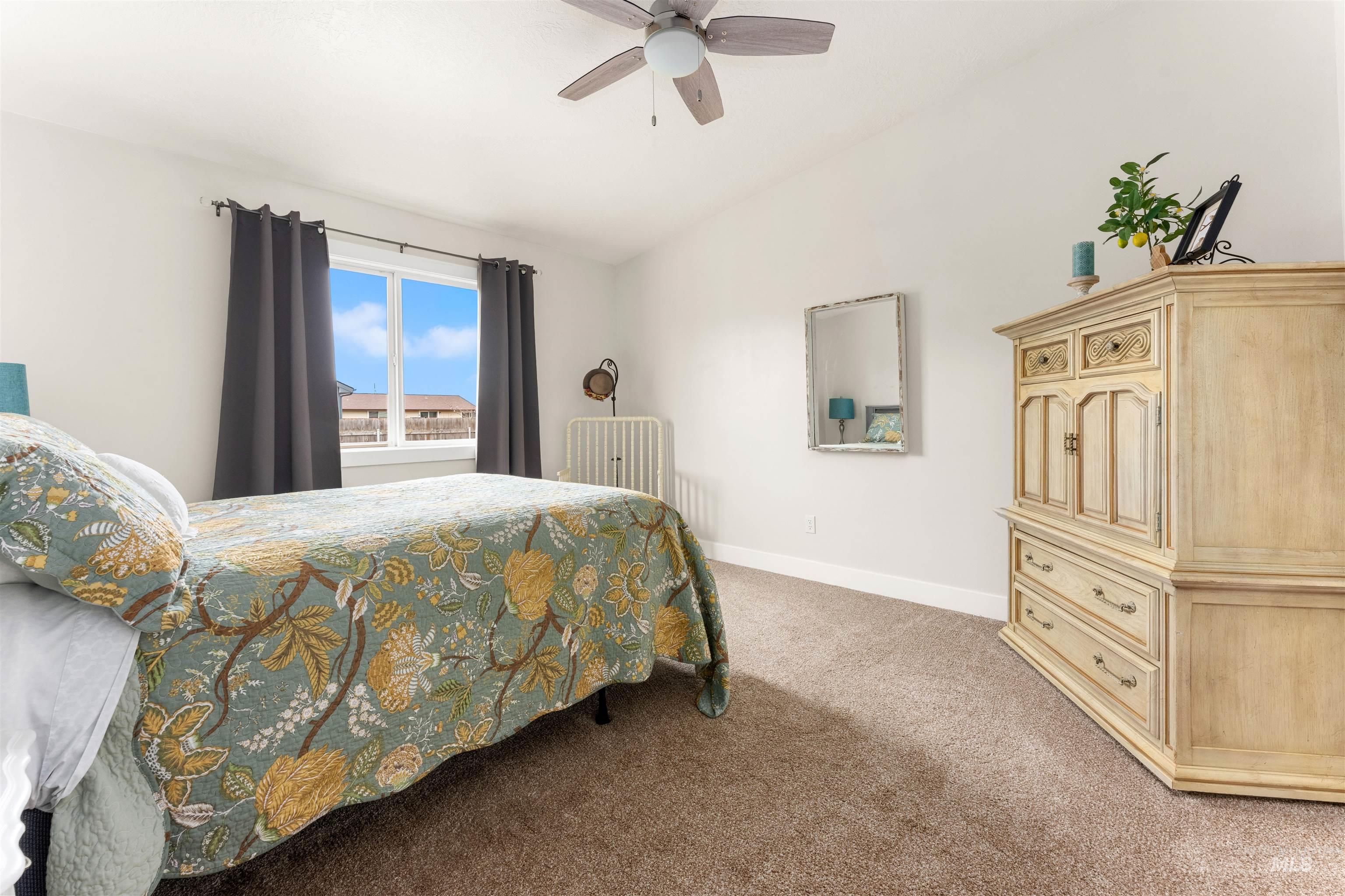 9755 W Woodland Lane, Boise, Idaho 83704, 2 Bedrooms, 2 Bathrooms, Residential For Sale, Price $390,000, 98979270