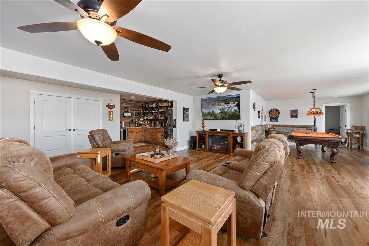 40 Bell Rapids Road, Hagerman, Idaho 83332, 2 Bedrooms, 3 Bathrooms, Residential For Sale, Price $1,480,000, 98979271