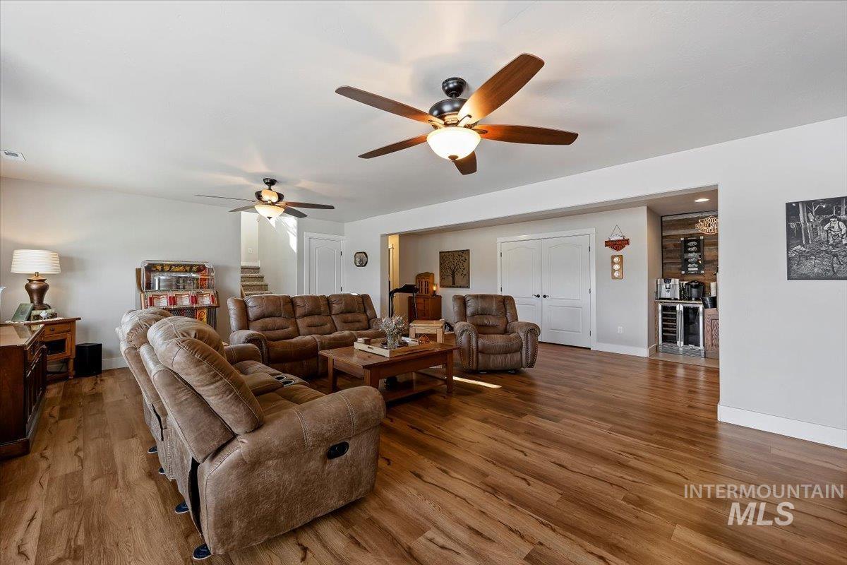 40 Bell Rapids Road, Hagerman, Idaho 83332, 2 Bedrooms, 3 Bathrooms, Residential For Sale, Price $1,480,000, 98979271