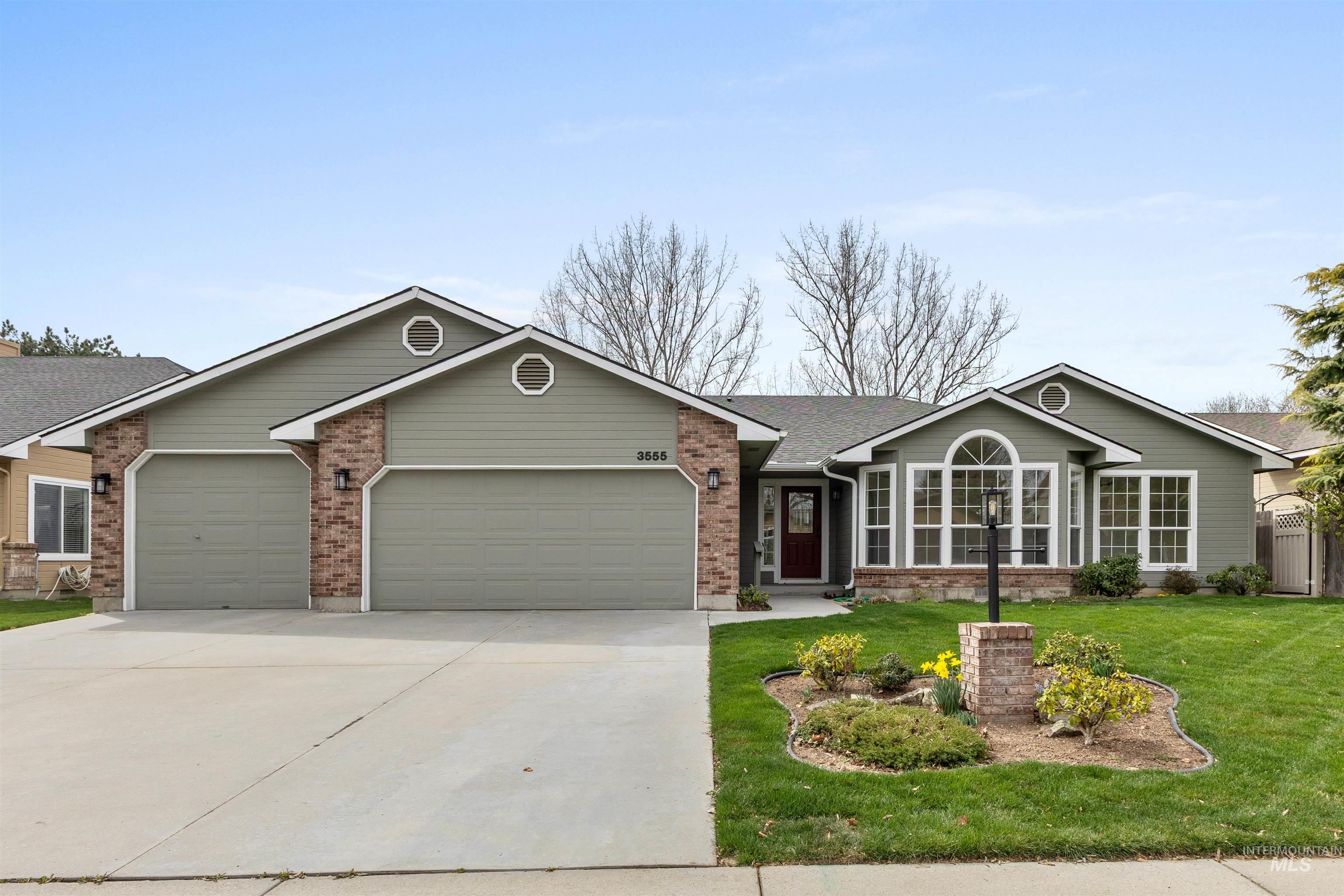 3555 W. Woodmont Dr., Meridian, Idaho 83646, 3 Bedrooms, 2 Bathrooms, Residential For Sale, Price $549,900, 98979272