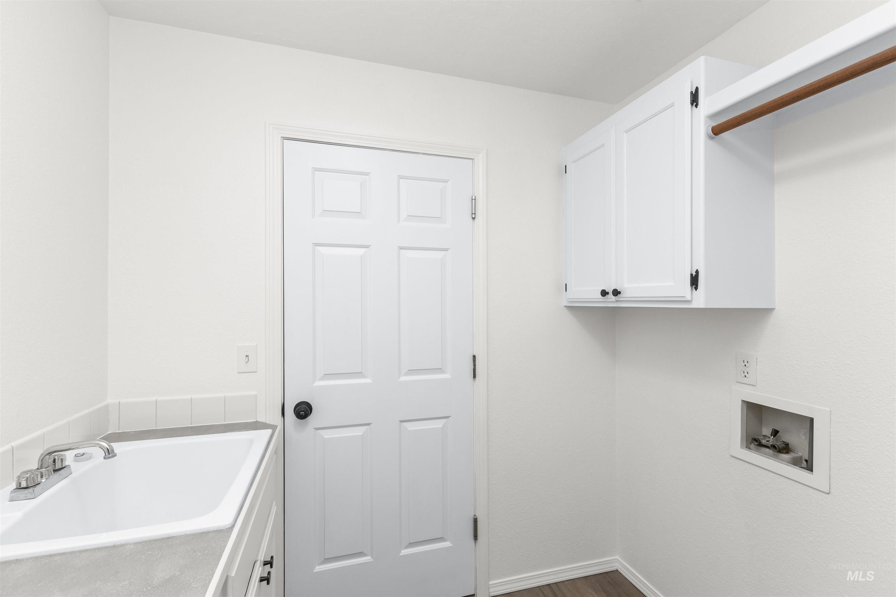 3555 W. Woodmont Dr., Meridian, Idaho 83646, 3 Bedrooms, 2 Bathrooms, Residential For Sale, Price $549,900, 98979272