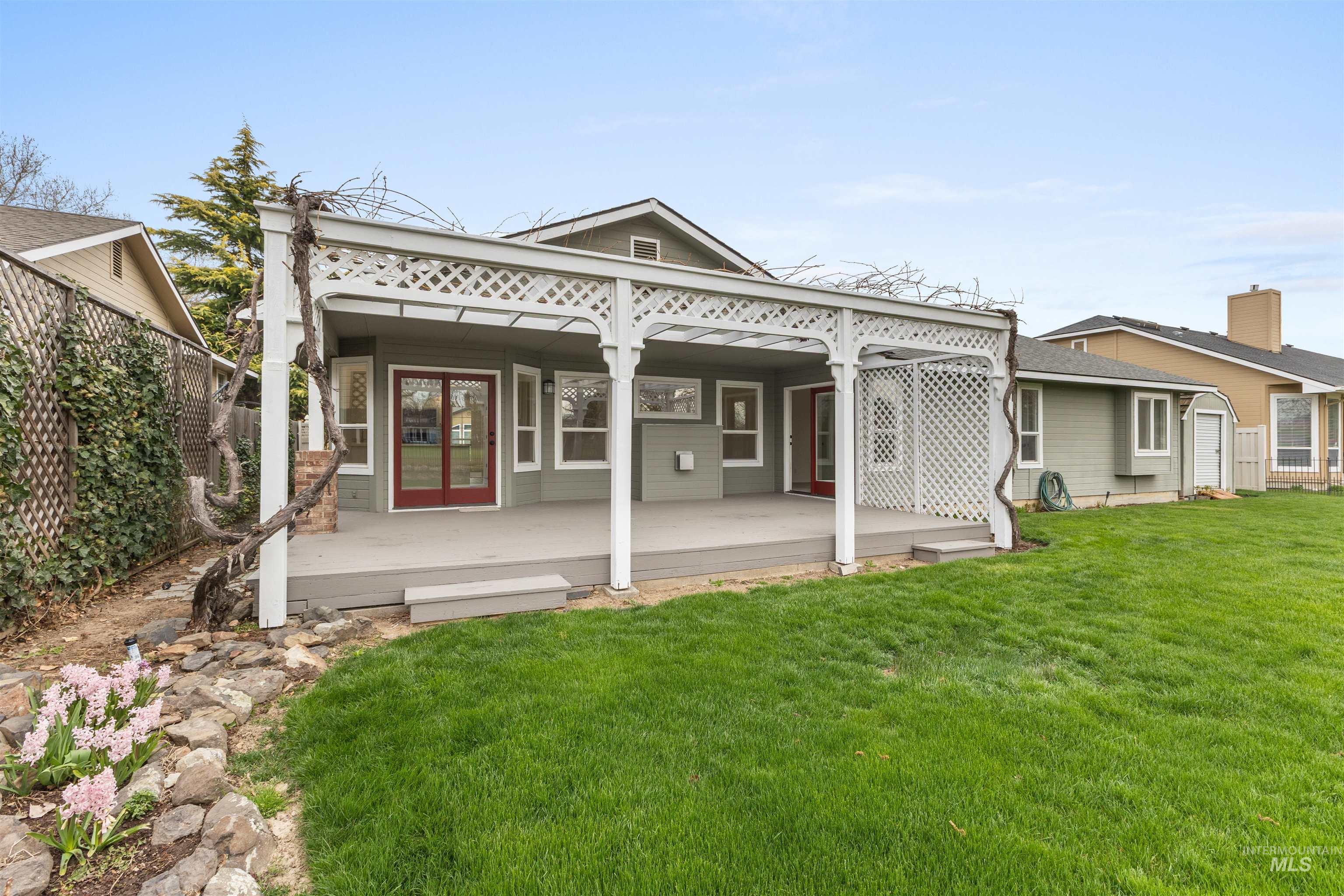 3555 W. Woodmont Dr., Meridian, Idaho 83646, 3 Bedrooms, 2 Bathrooms, Residential For Sale, Price $549,900, 98979272