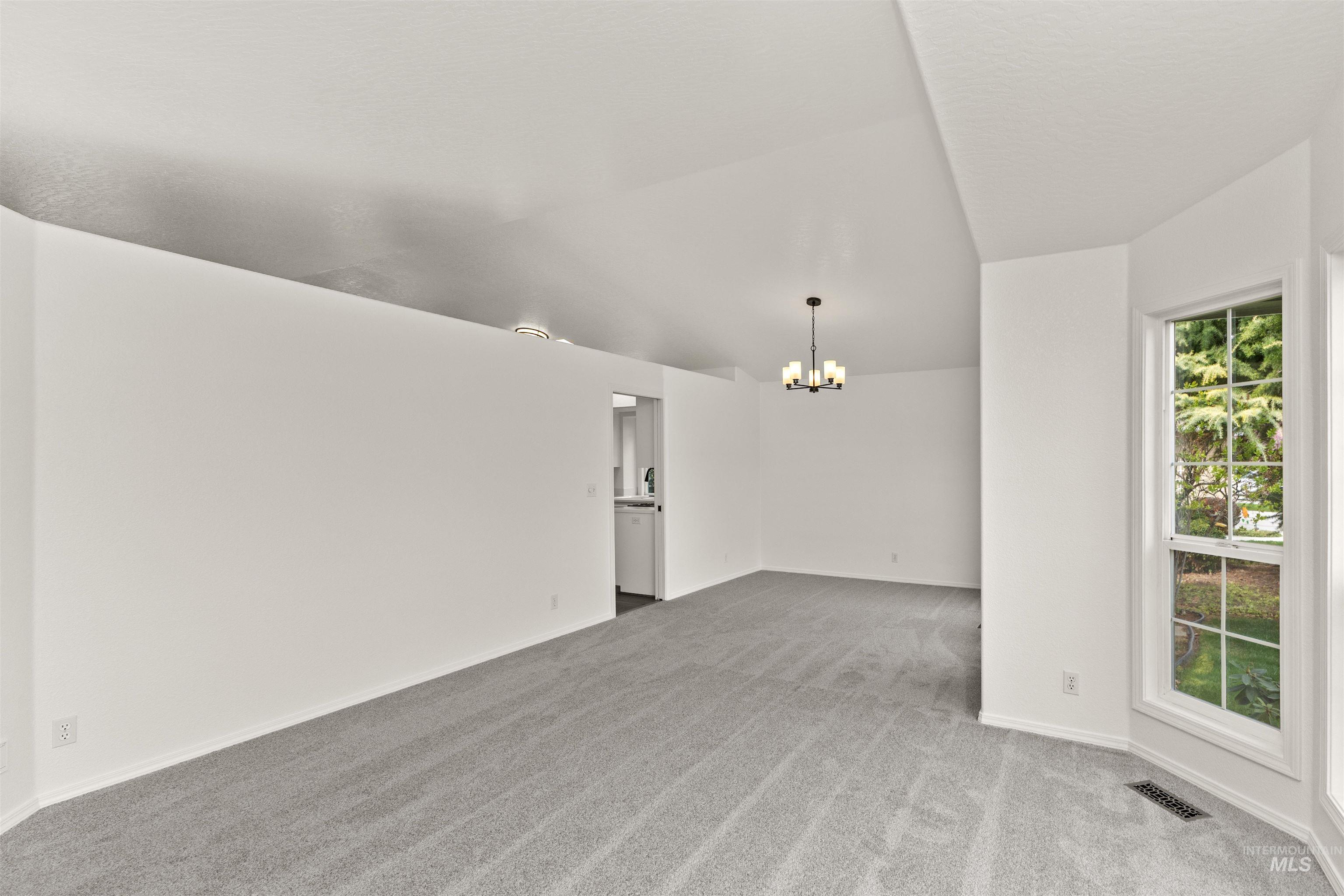 3555 W. Woodmont Dr., Meridian, Idaho 83646, 3 Bedrooms, 2 Bathrooms, Residential For Sale, Price $549,900, 98979272