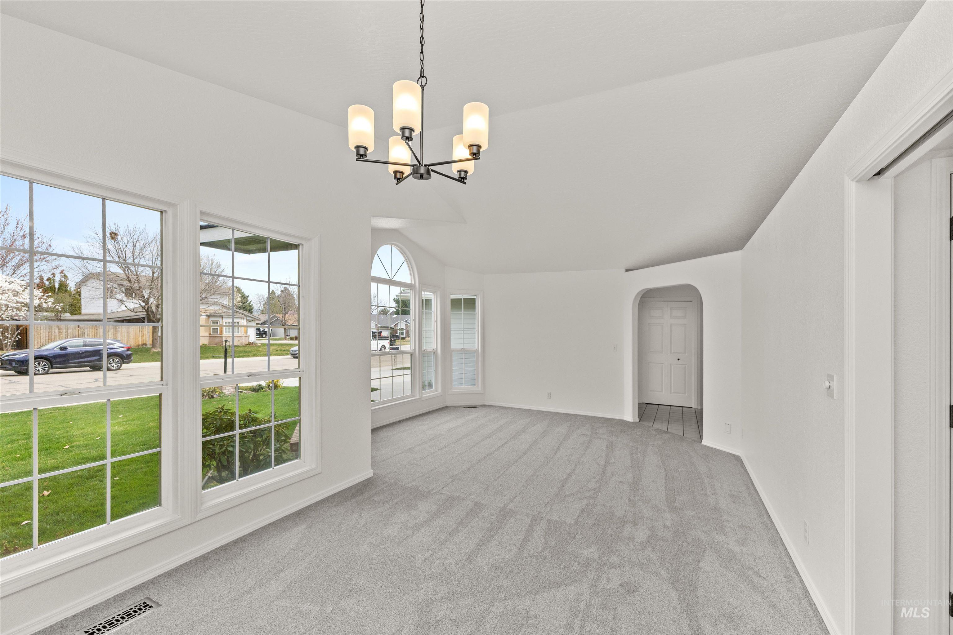 3555 W. Woodmont Dr., Meridian, Idaho 83646, 3 Bedrooms, 2 Bathrooms, Residential For Sale, Price $549,900, 98979272