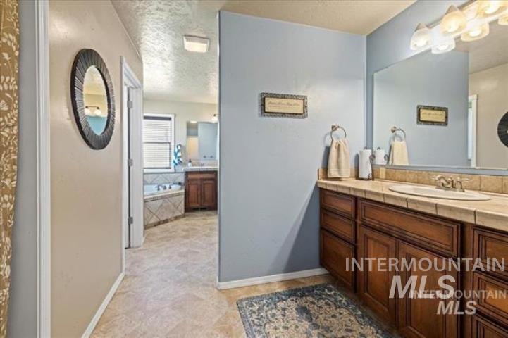 3845 S Powerline, Melba, Idaho 83641, 4 Bedrooms, 2 Bathrooms, Residential For Sale, Price $847,000,MLS 98979273