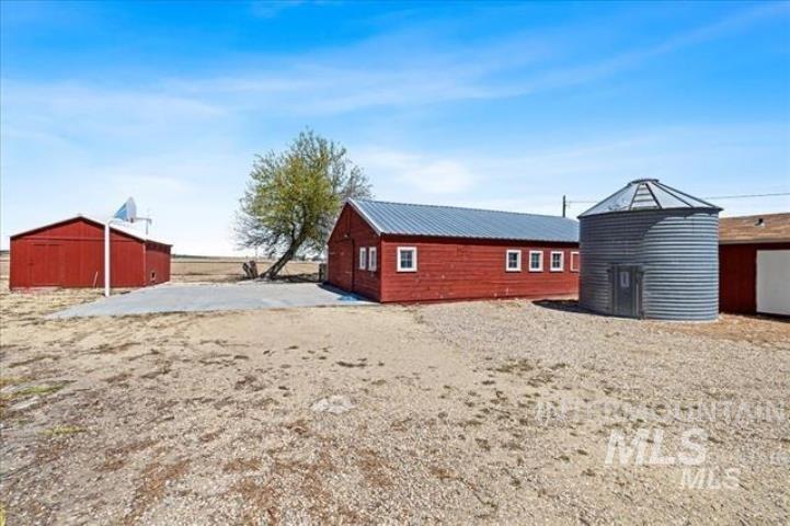 3845 S Powerline, Melba, Idaho 83641, 4 Bedrooms, 2 Bathrooms, Residential For Sale, Price $847,000,MLS 98979273